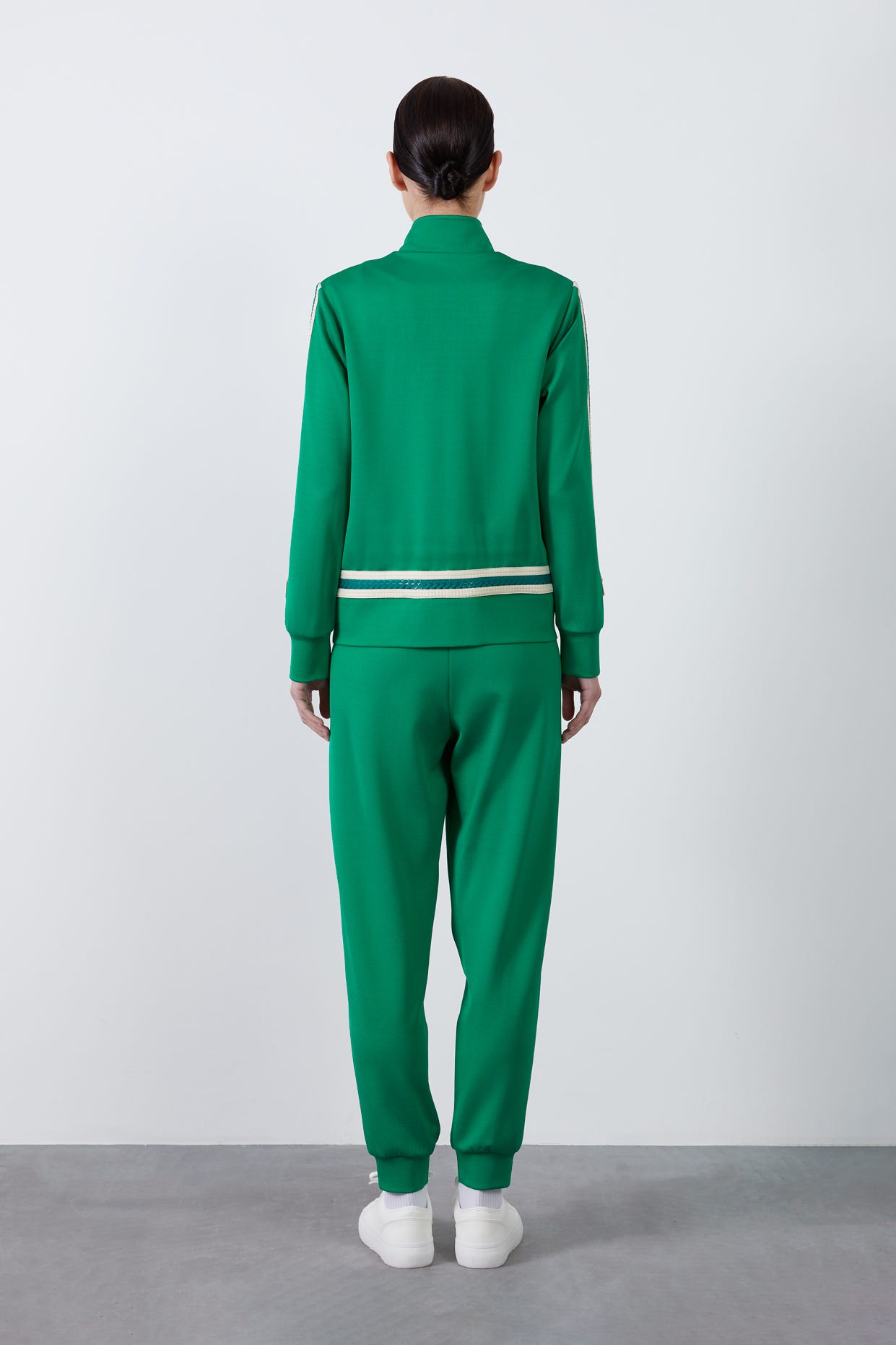 Çizgi Detaylı Hırka