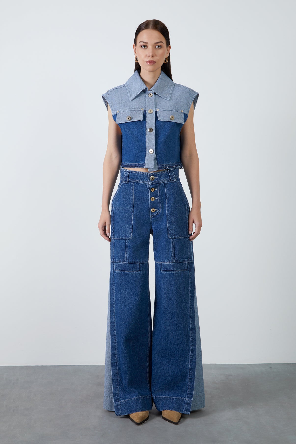 Etiket Detaylı Parçalı Jean Pantolon