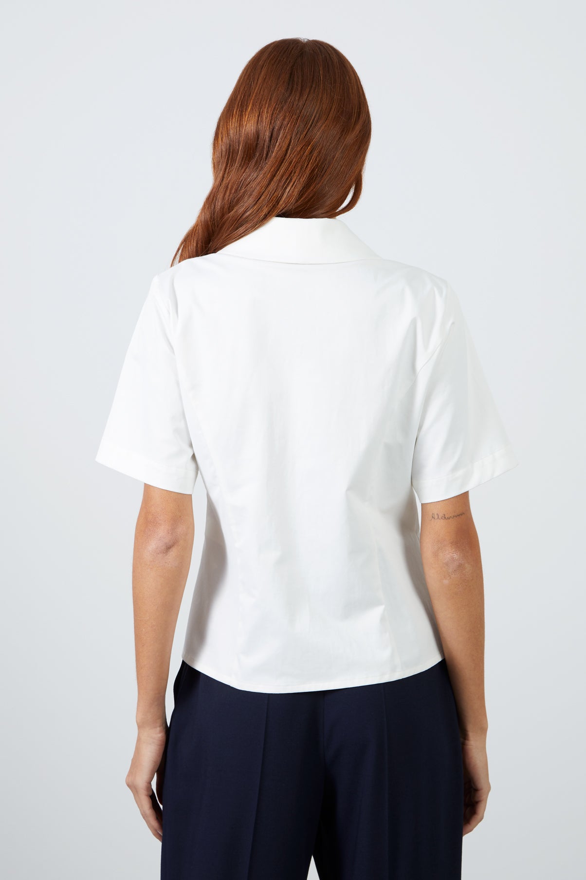 Kruvaze Kapamalı Kısa Kollu Bluz