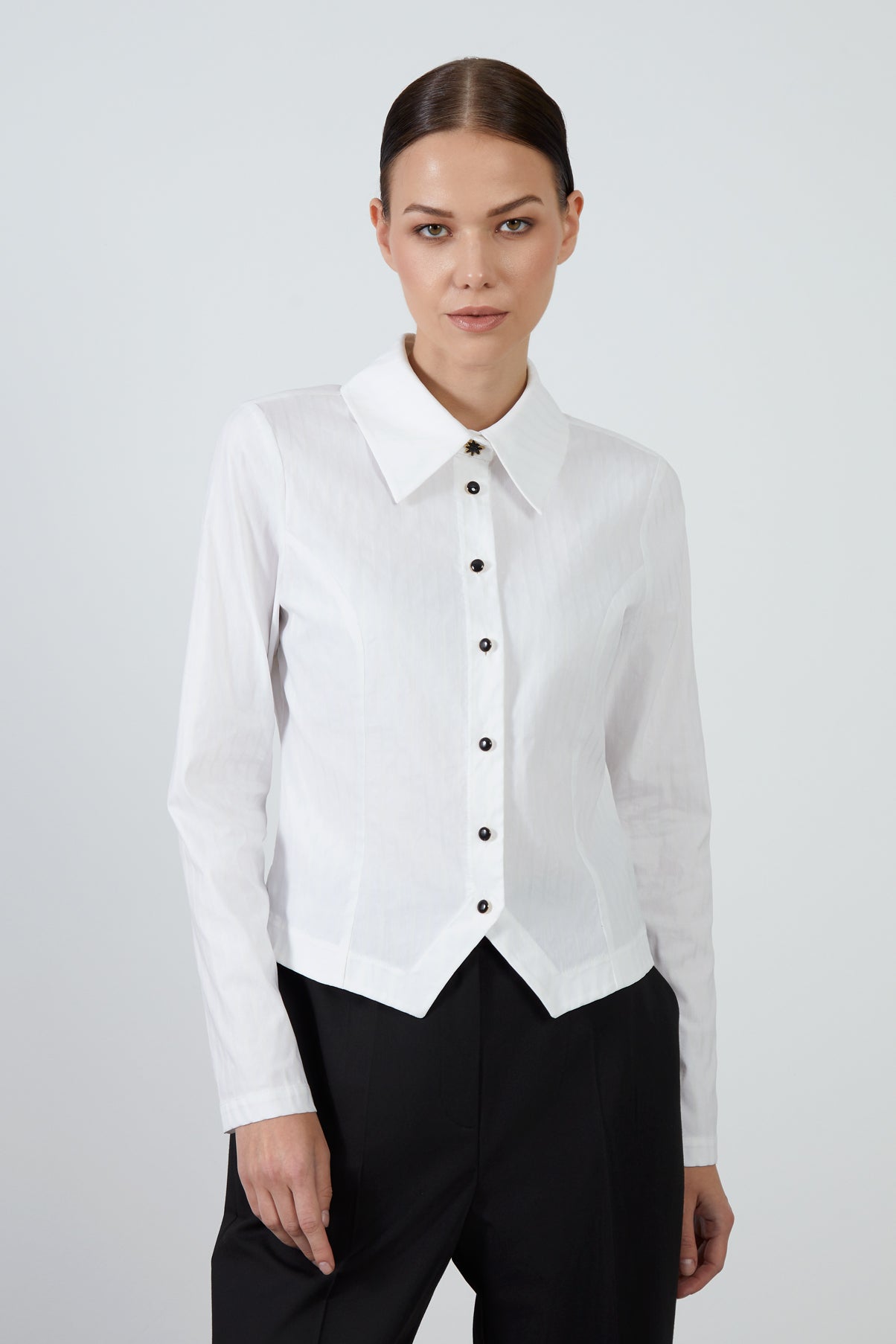 Ön Pat Yırtmaçlı Bele Oturan Kendinden Çizgili Gömlek