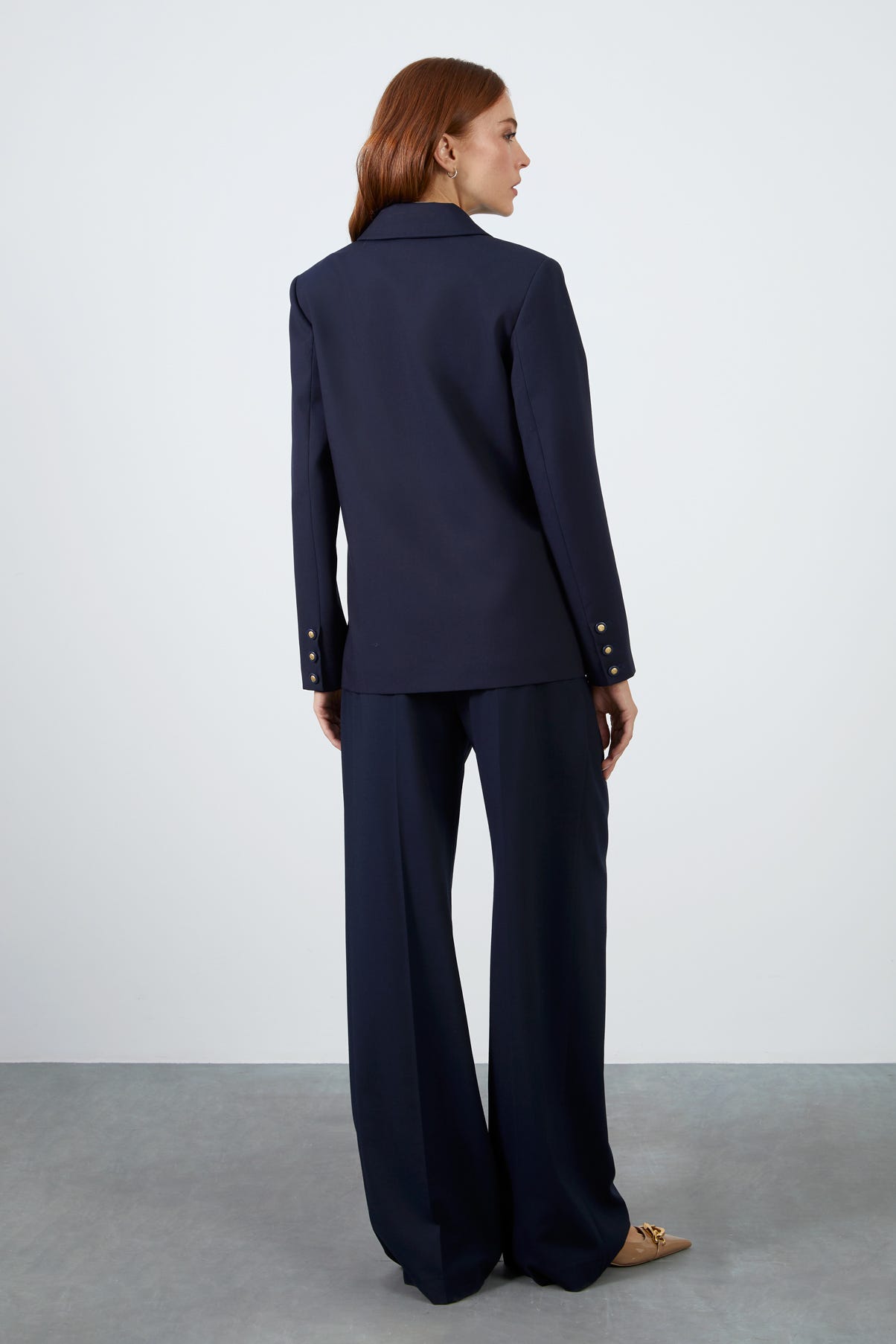 Mono Kapamalı Aksesuar Detaylı Palazzo Pantolonlu Takım