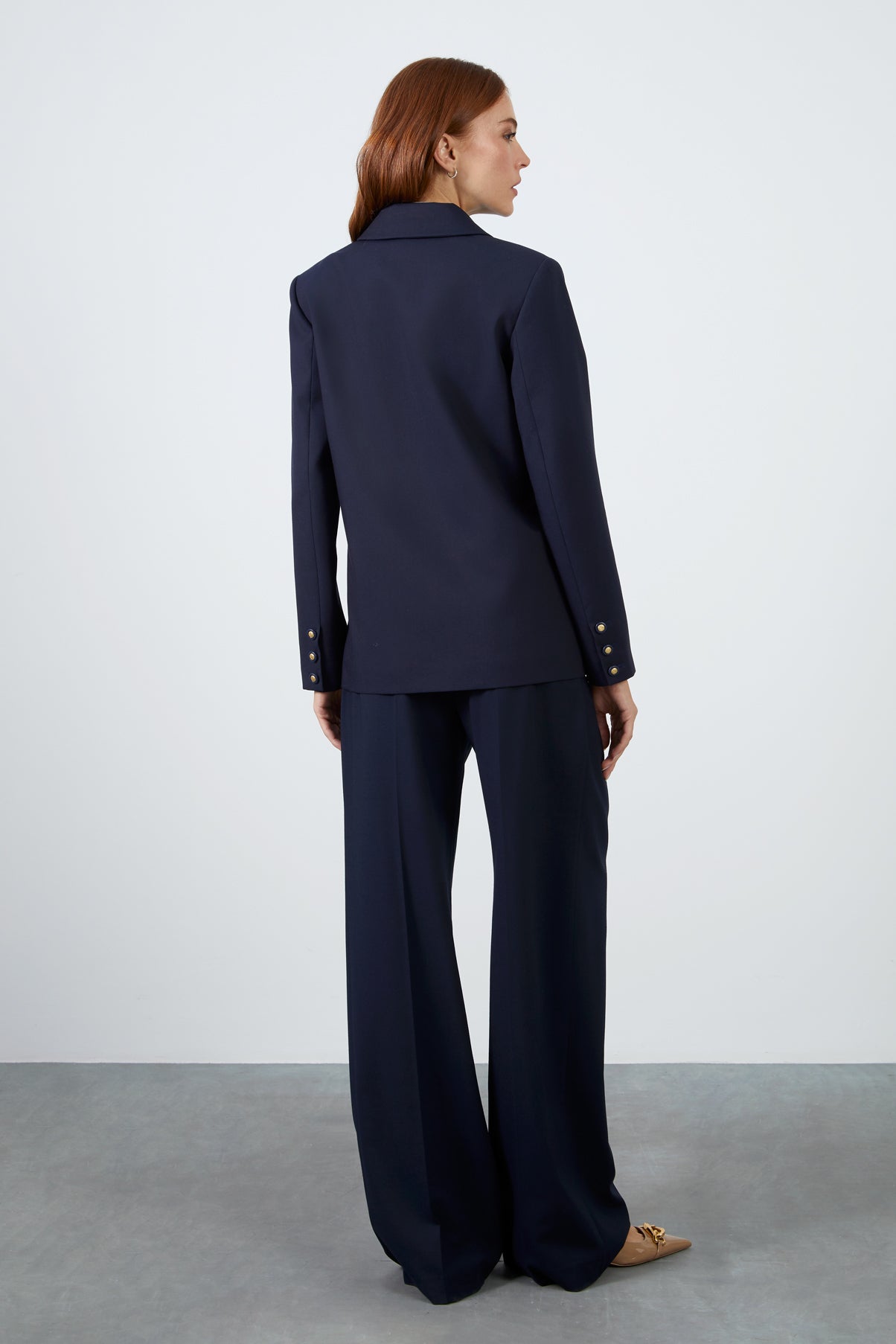 Mono Kapamalı Aksesuar Detaylı Palazzo Pantolonlu Takım