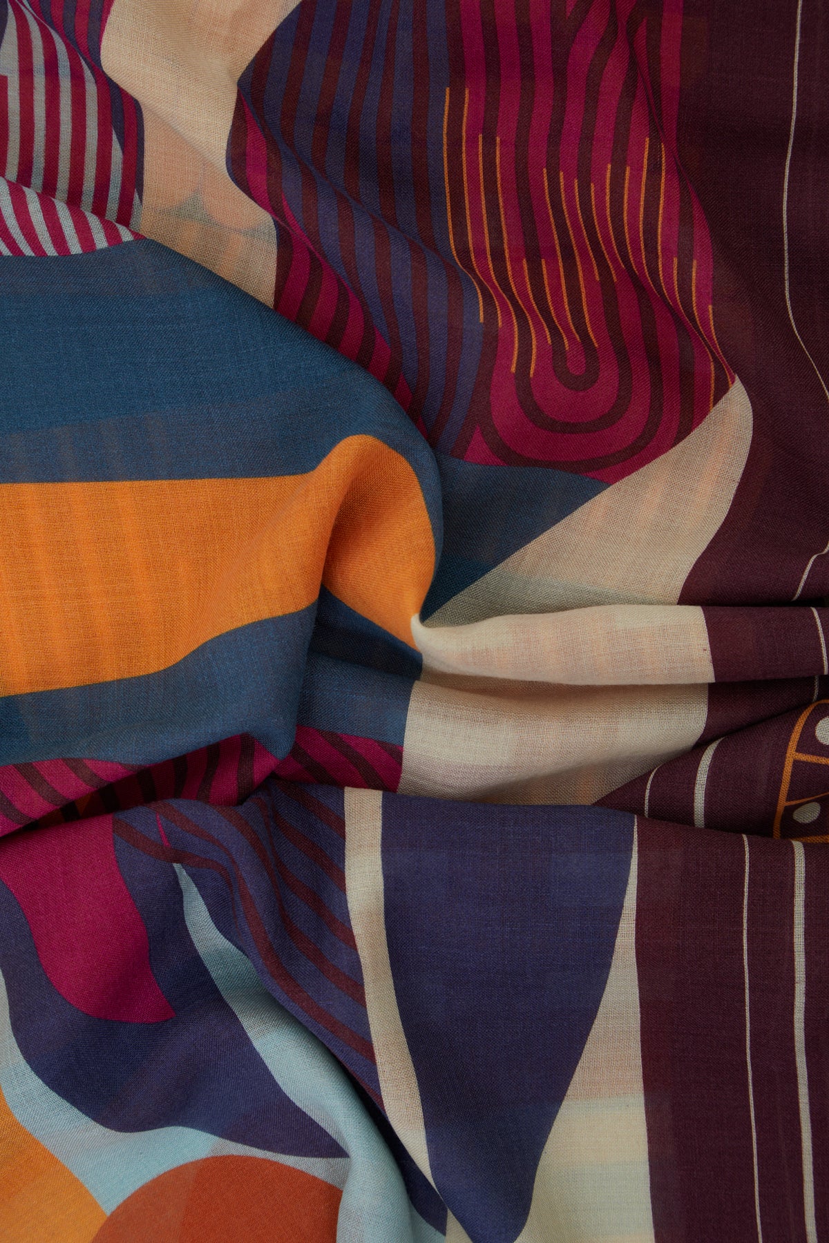 Geometrik Desenli Eşarp