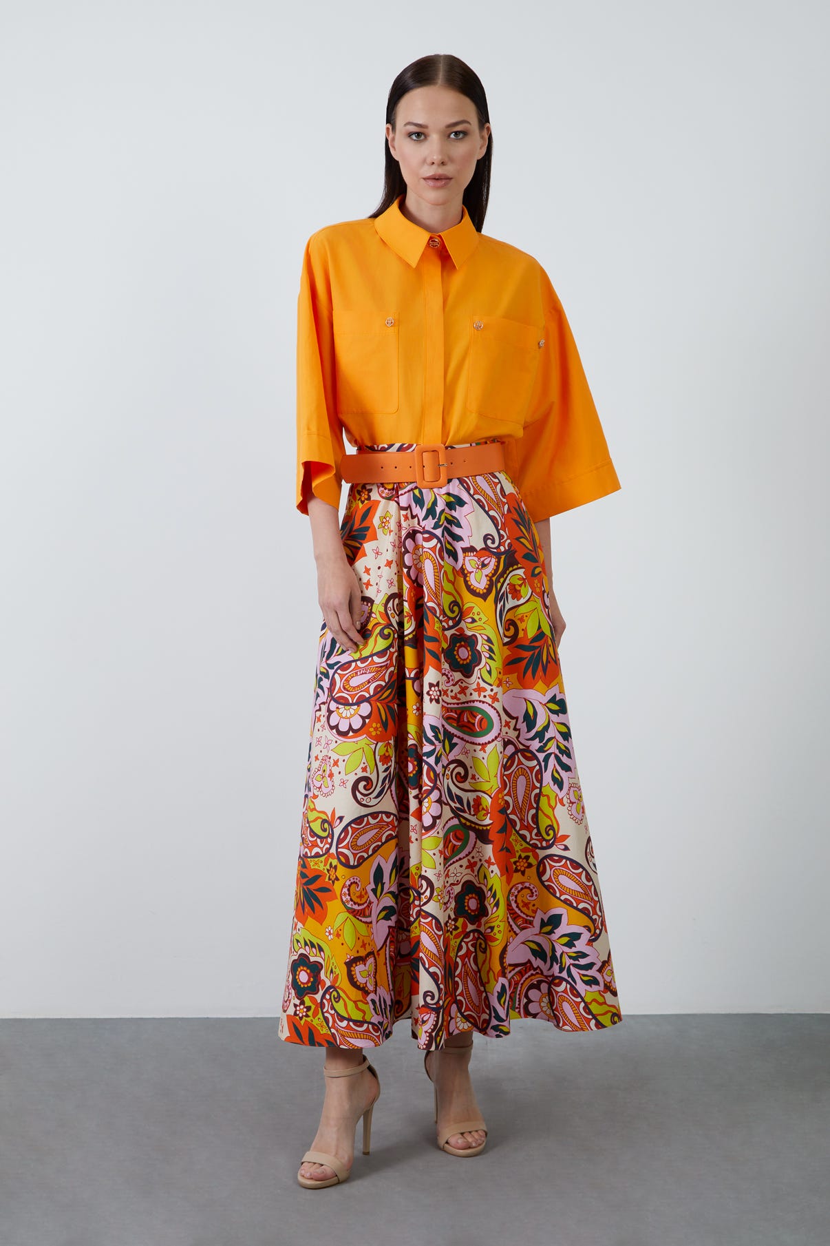 Beli Kemerli Desenli Uzun Kloş Etek