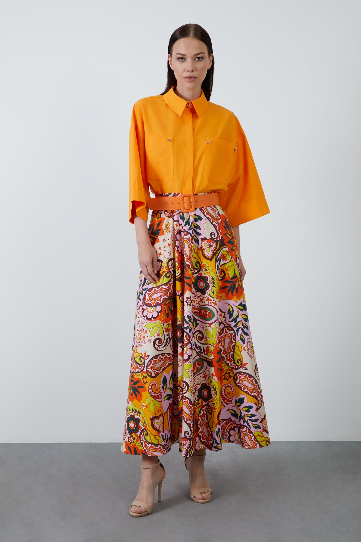 Beli Kemerli Desenli Uzun Kloş Etek