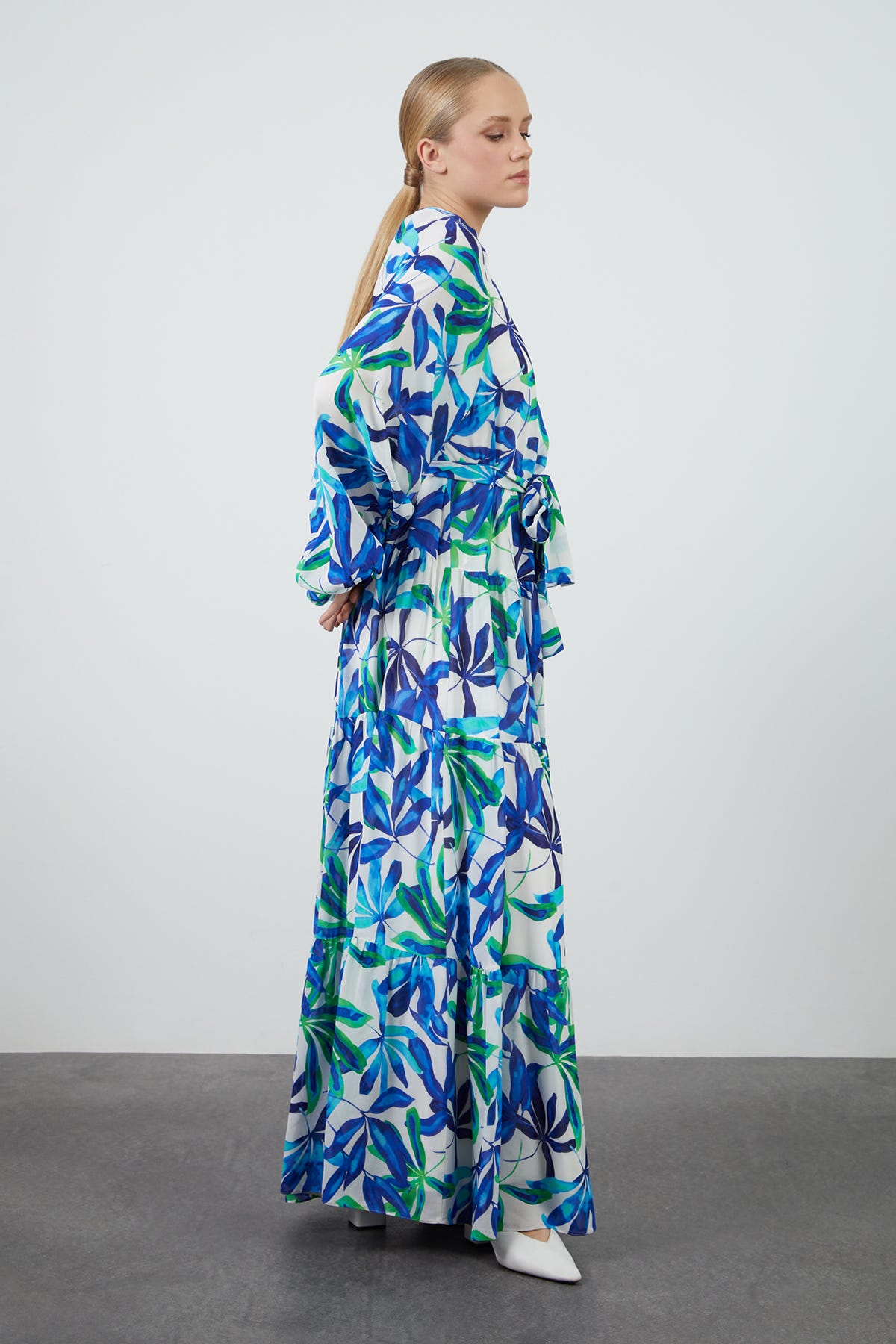 Uzun Kollu Desenli Uzun Elbise