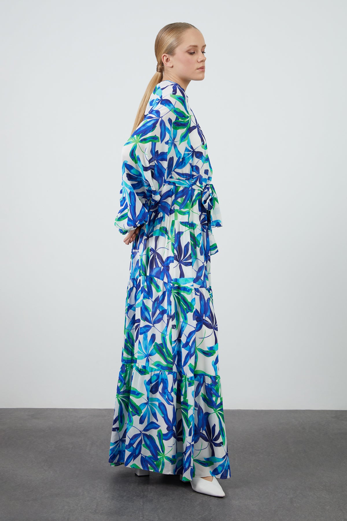 Uzun Kollu Desenli Uzun Elbise