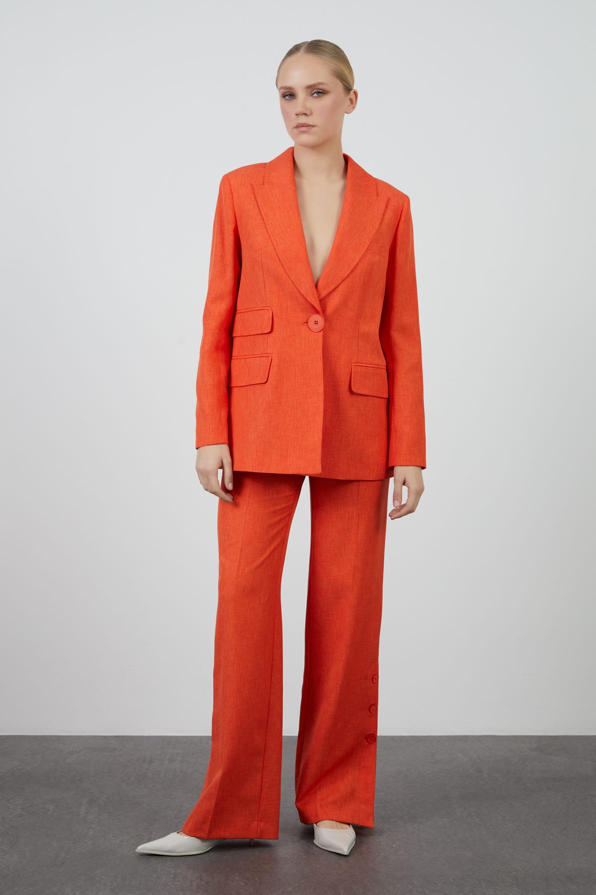 Sırt Düğme Detaylı Üç Cepli Rahat Kesim Turuncu Takım