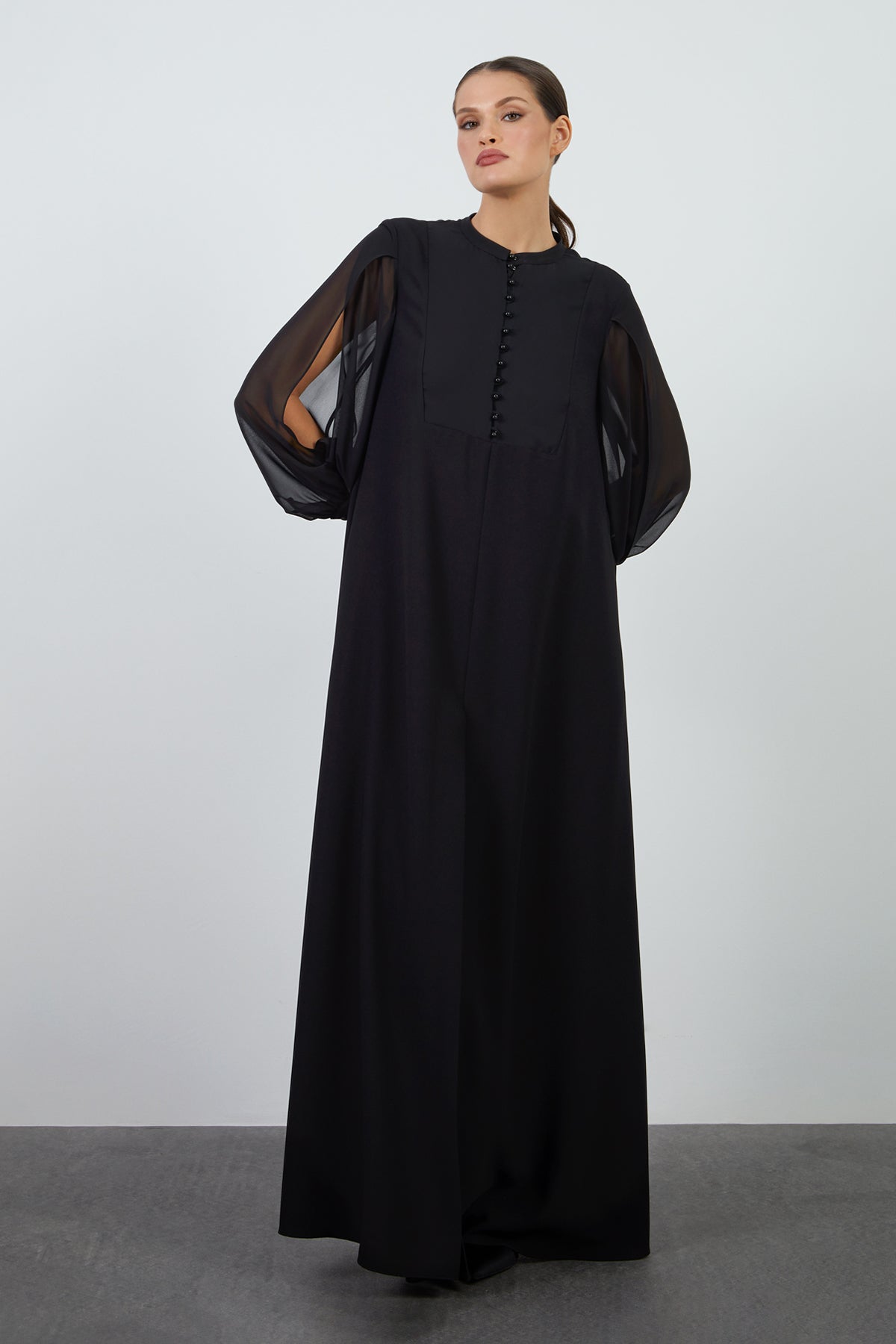 İnci Düğmeli Şifon Kollu Uzun Elbise