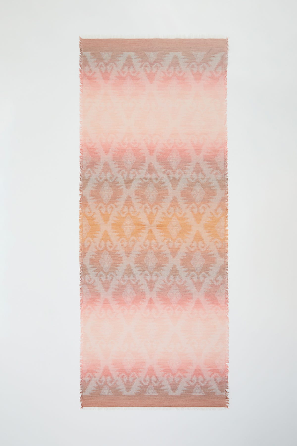 Etnik Degrade Geçiş Desenli Şal