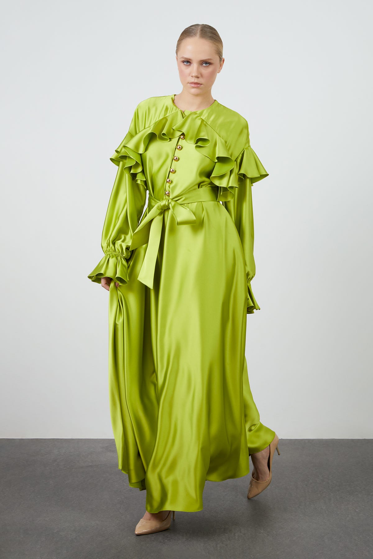 Fırfır Detaylı Uzun Elbise