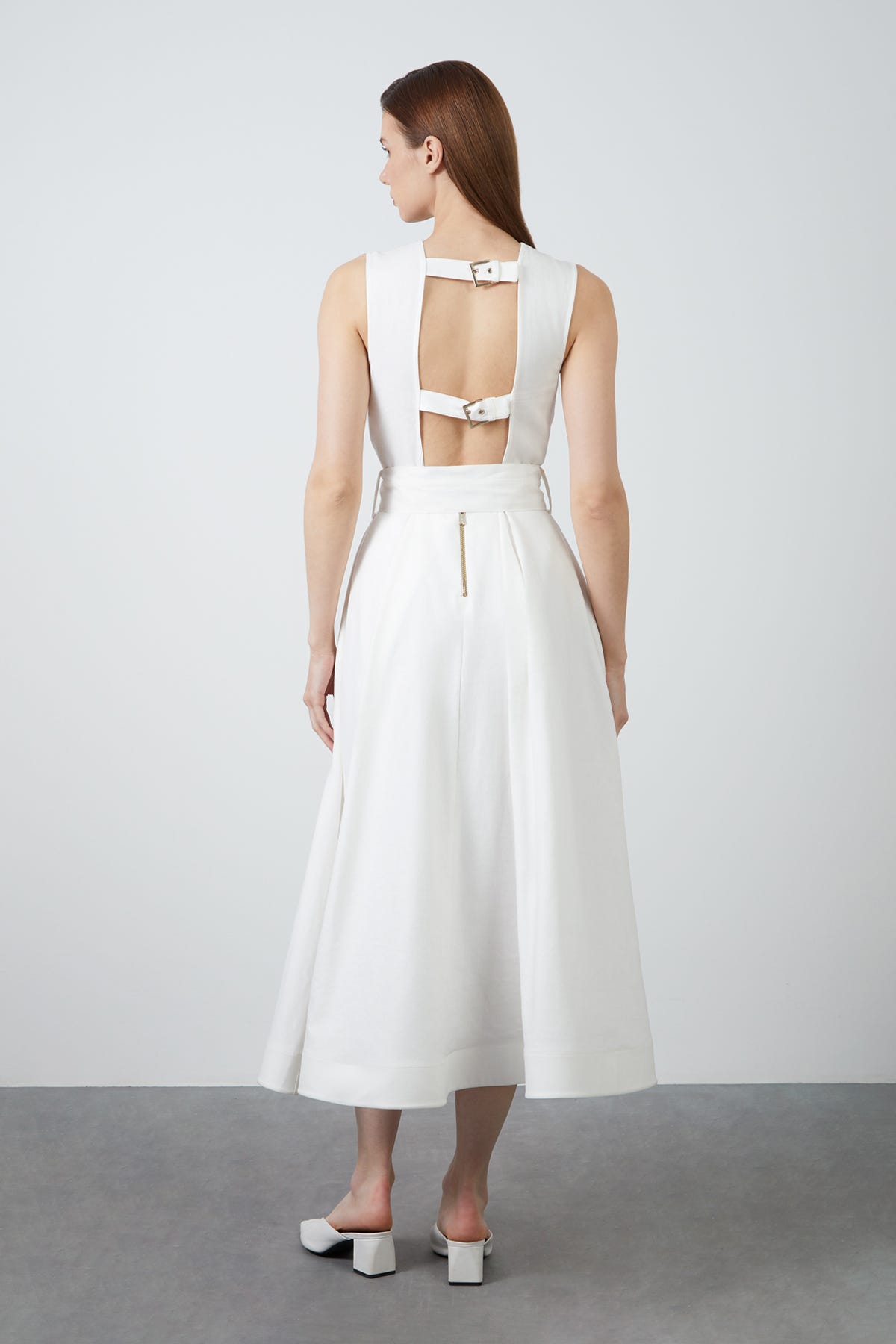 Kuşak Detaylı Maxi Sıfır Kol Elbise