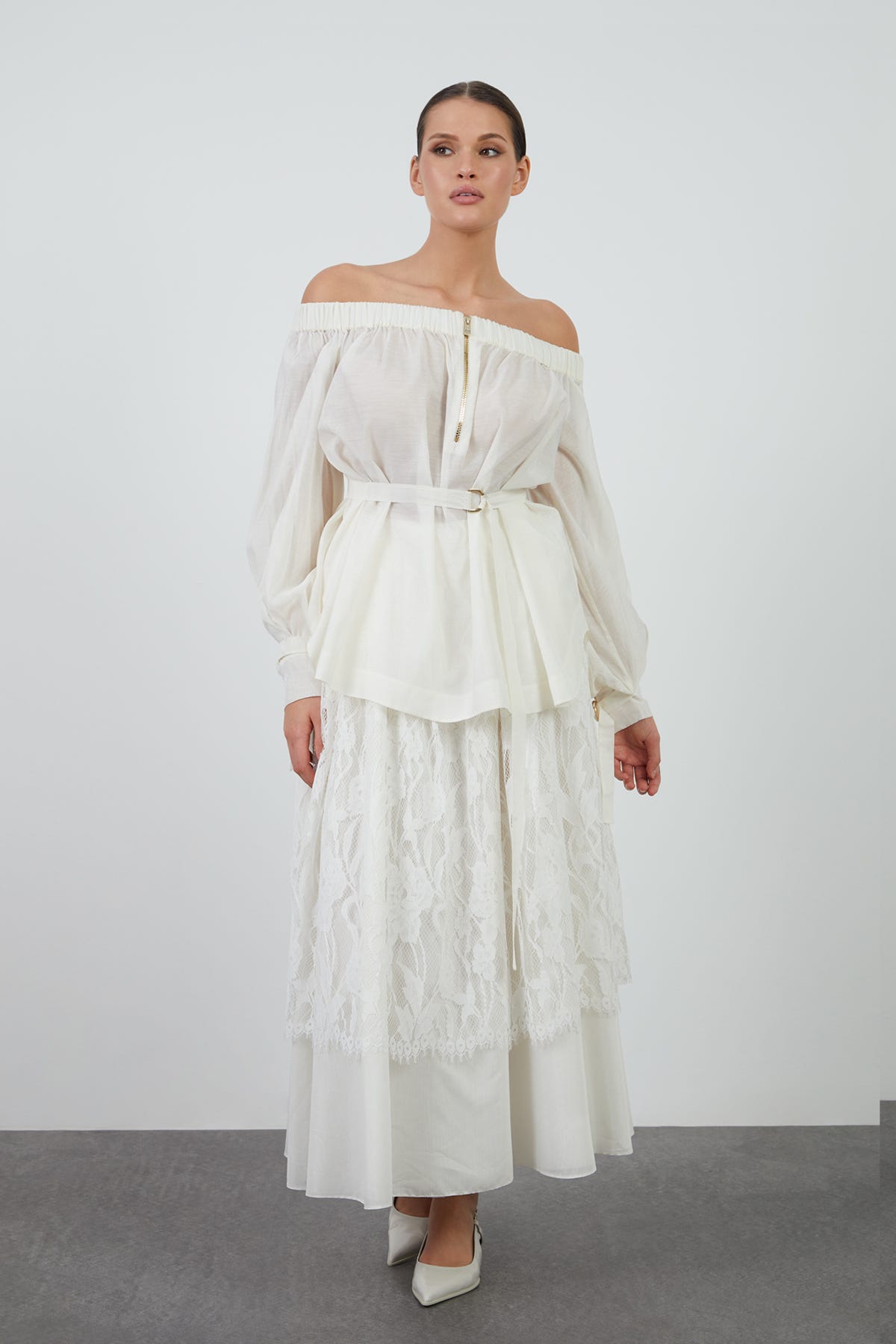 Madonna Yaka Uzun Kollu Bluz