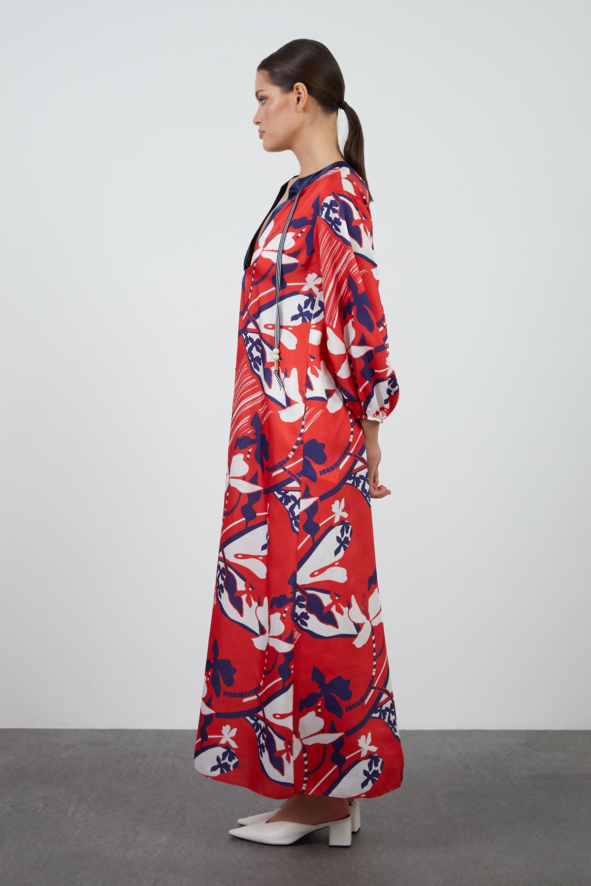 Kolları Büzgülü Rahat Kesim Maxi Renkli Elbise