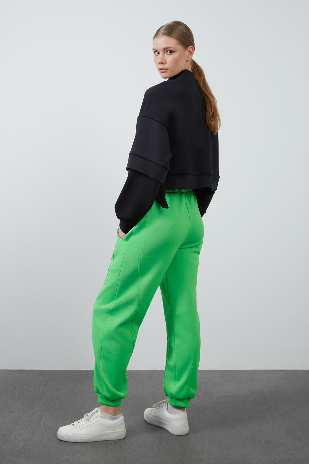 Kup Detaylı Jogger Pantolon