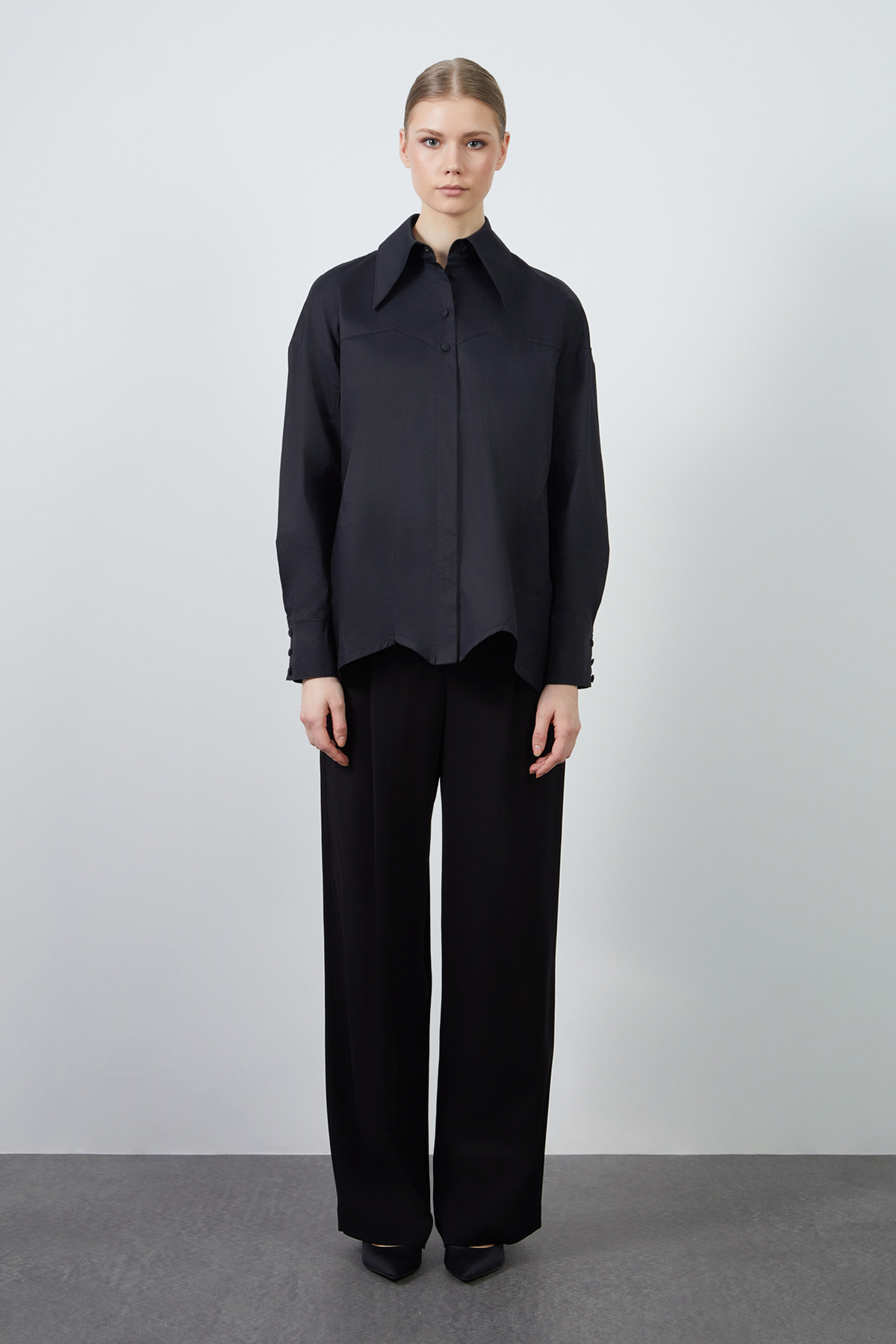 Kup Detaylı Poplin Gömlek