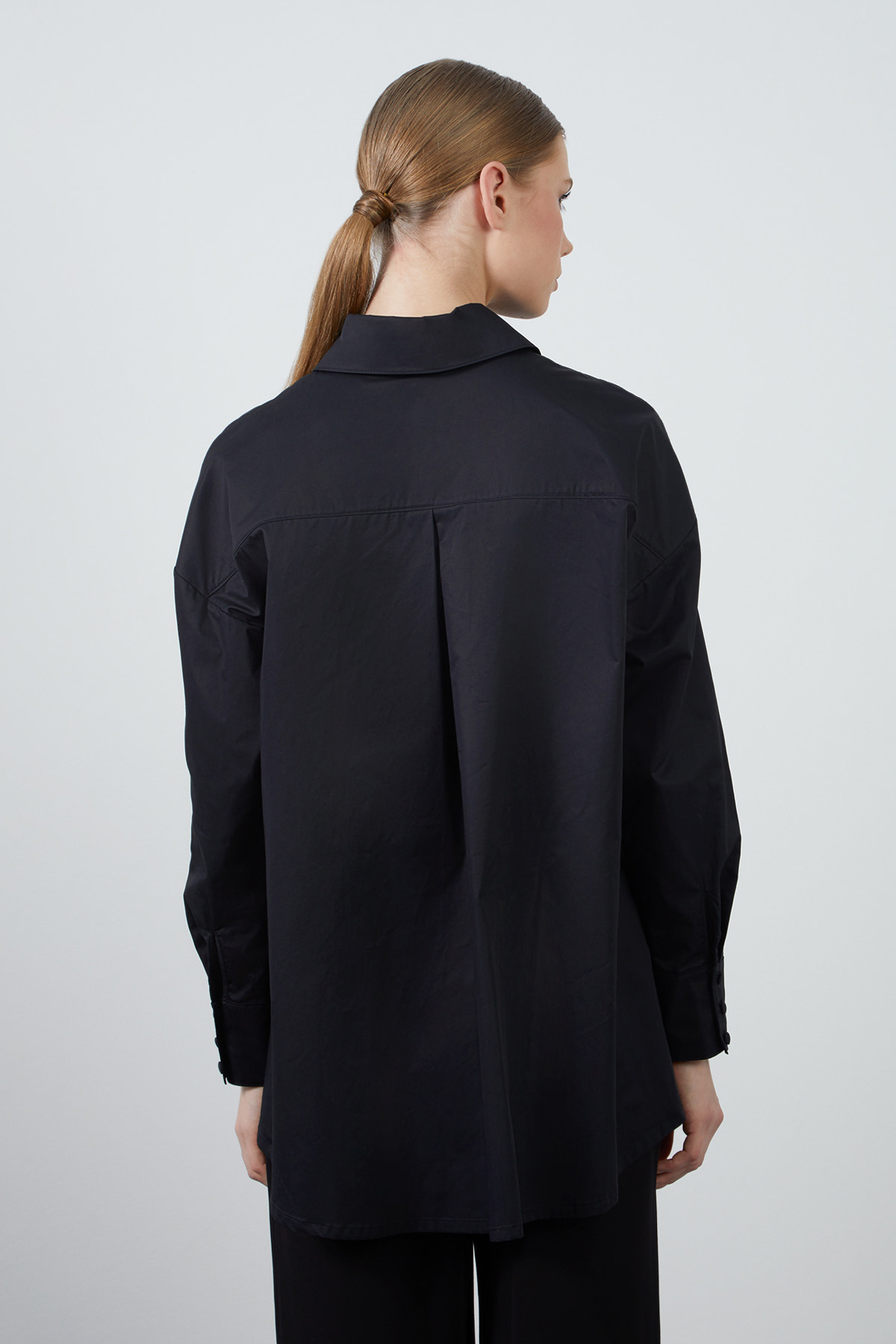 Kup Detaylı Poplin Gömlek