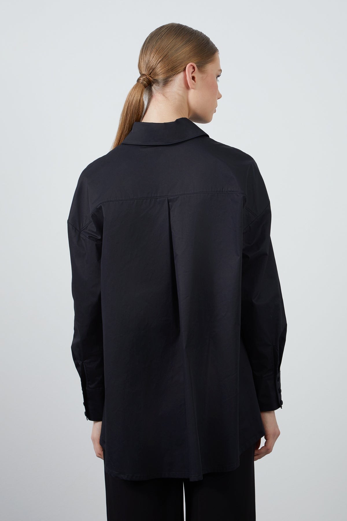 Kup Detaylı Poplin Gömlek