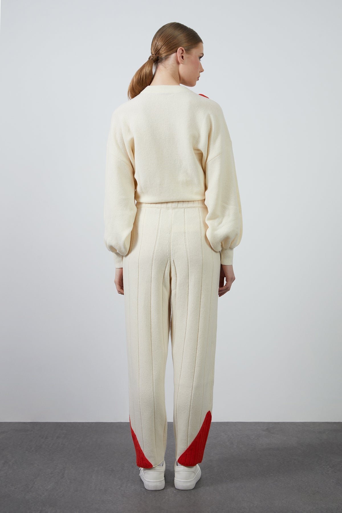 Renkli Dantel Ve Paça Detaylı Triko Pantolon