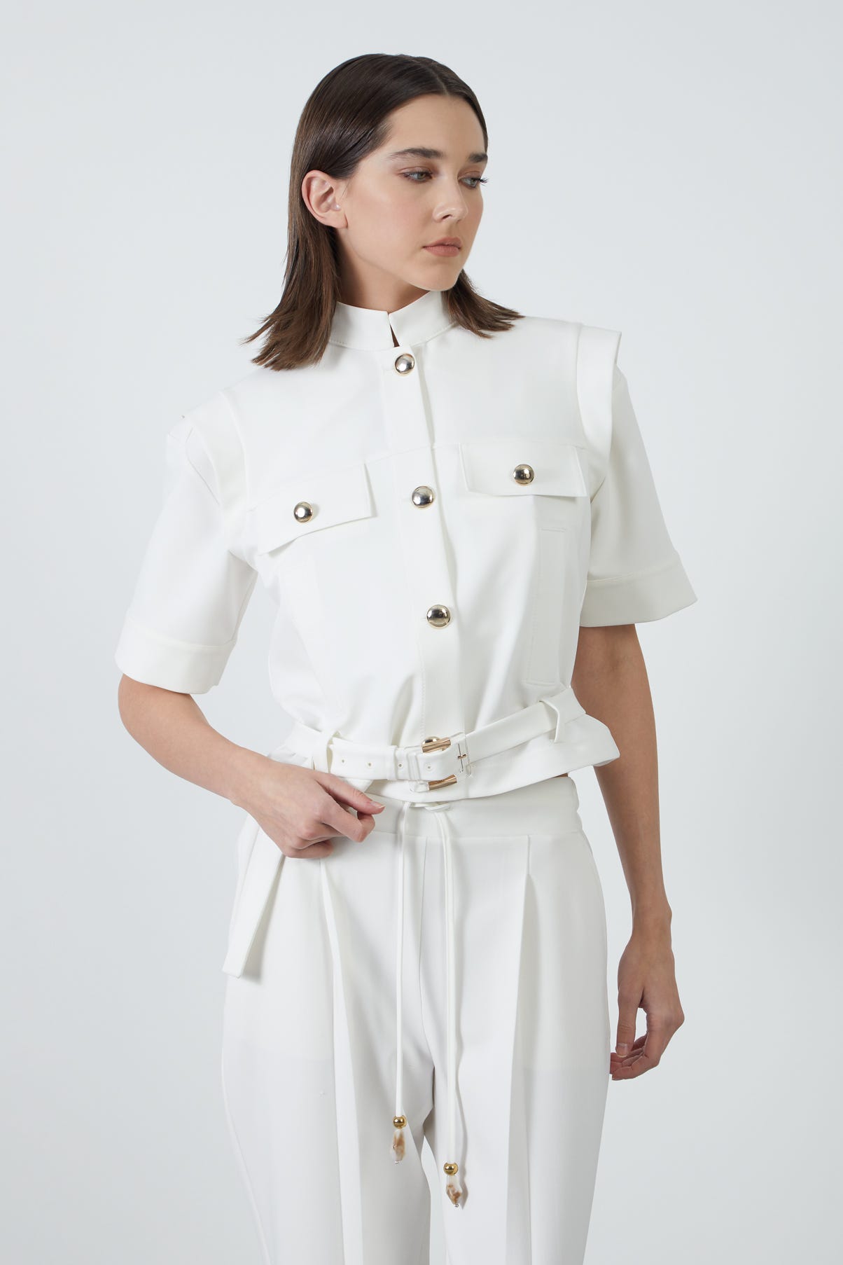 Düğmeli Etekucu Kemerli Yelek