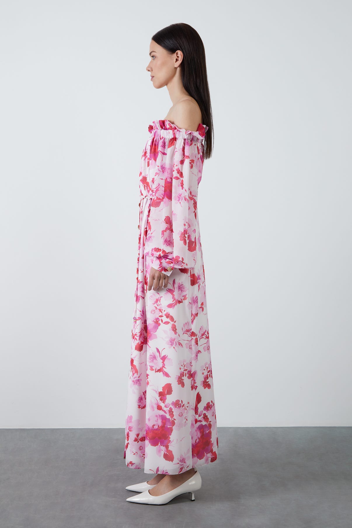 Madonna Yaka Uzun Desenli Elbise