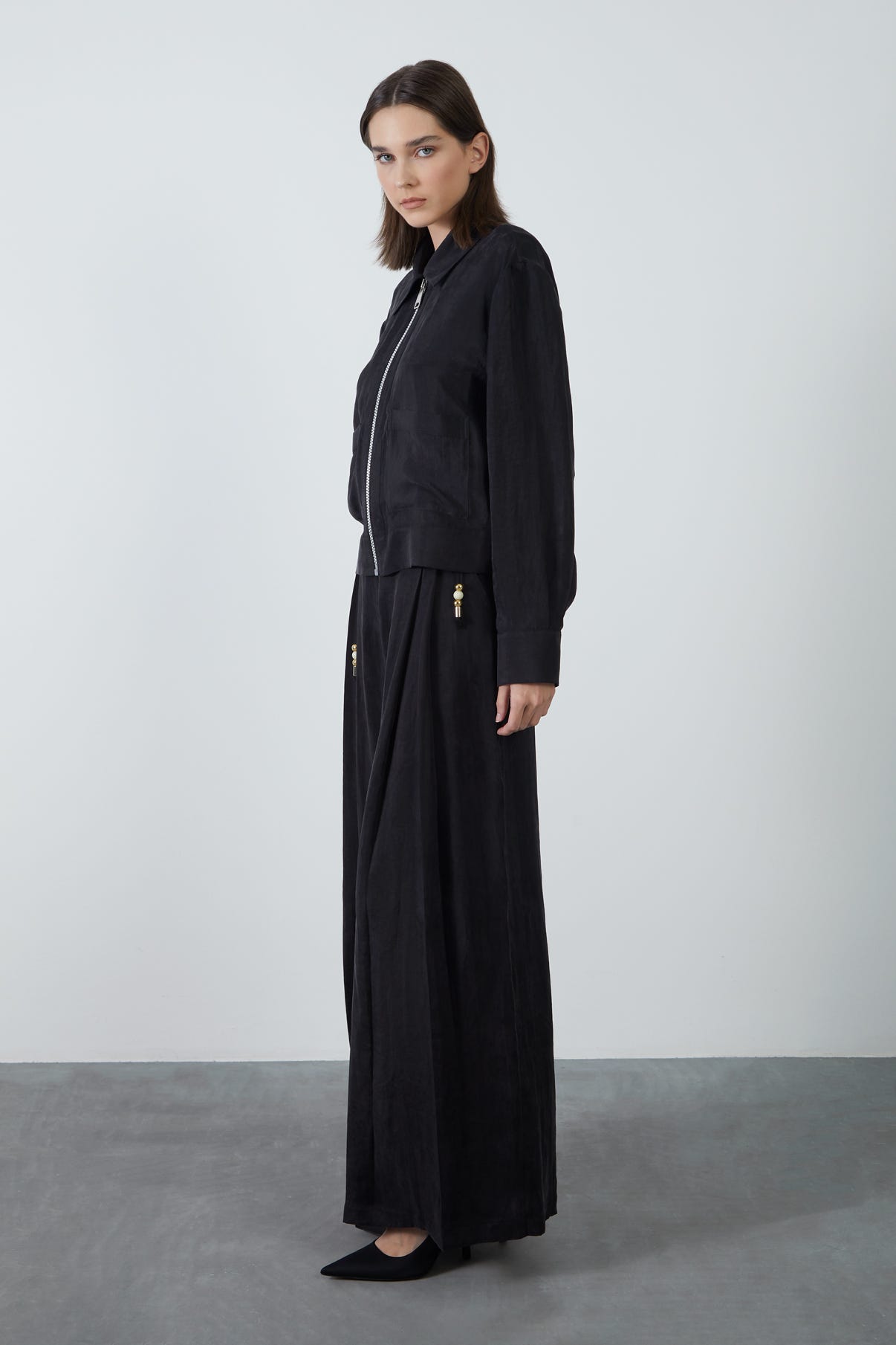 Önü Fermuarlı Gömlek Yaka Ceket