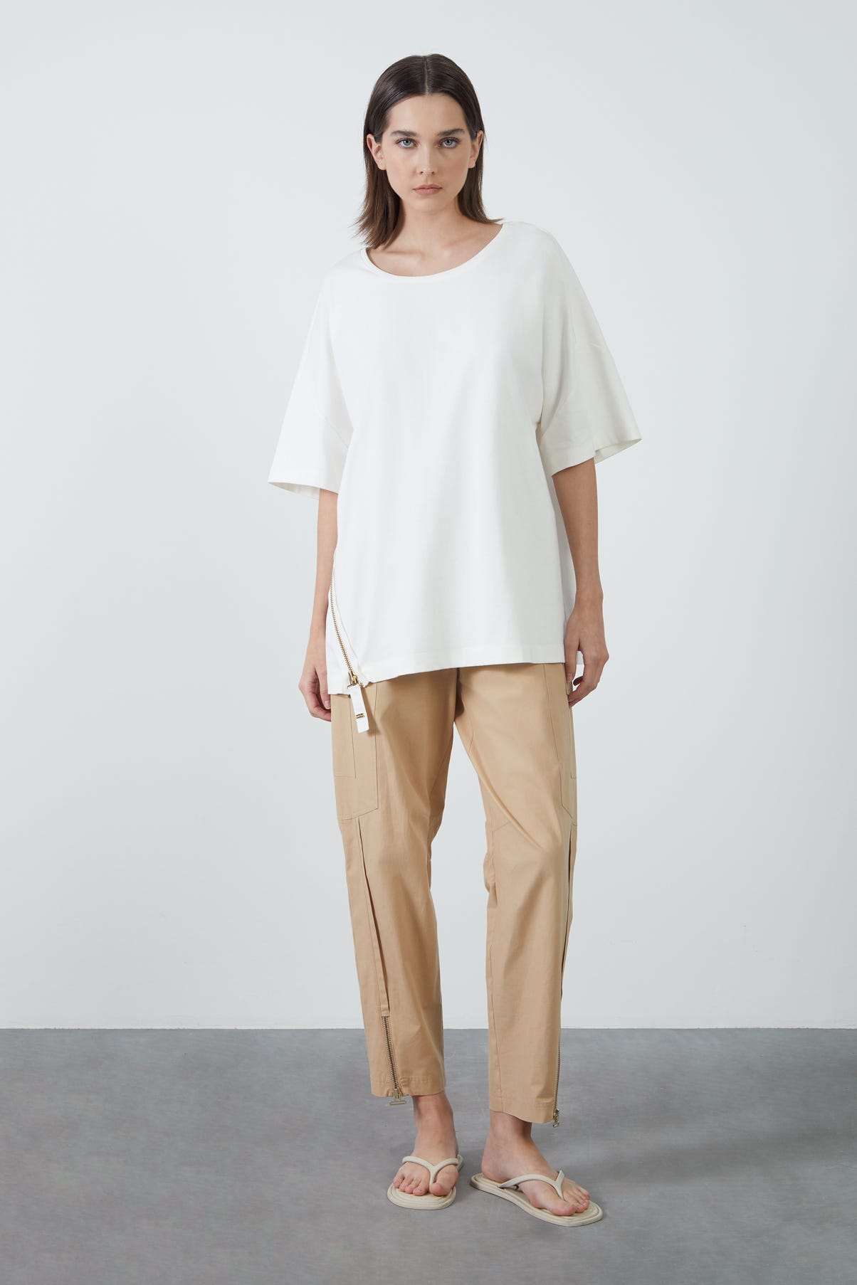 Önü Fermuar Detaylı Bisiklet Yaka T-shirt