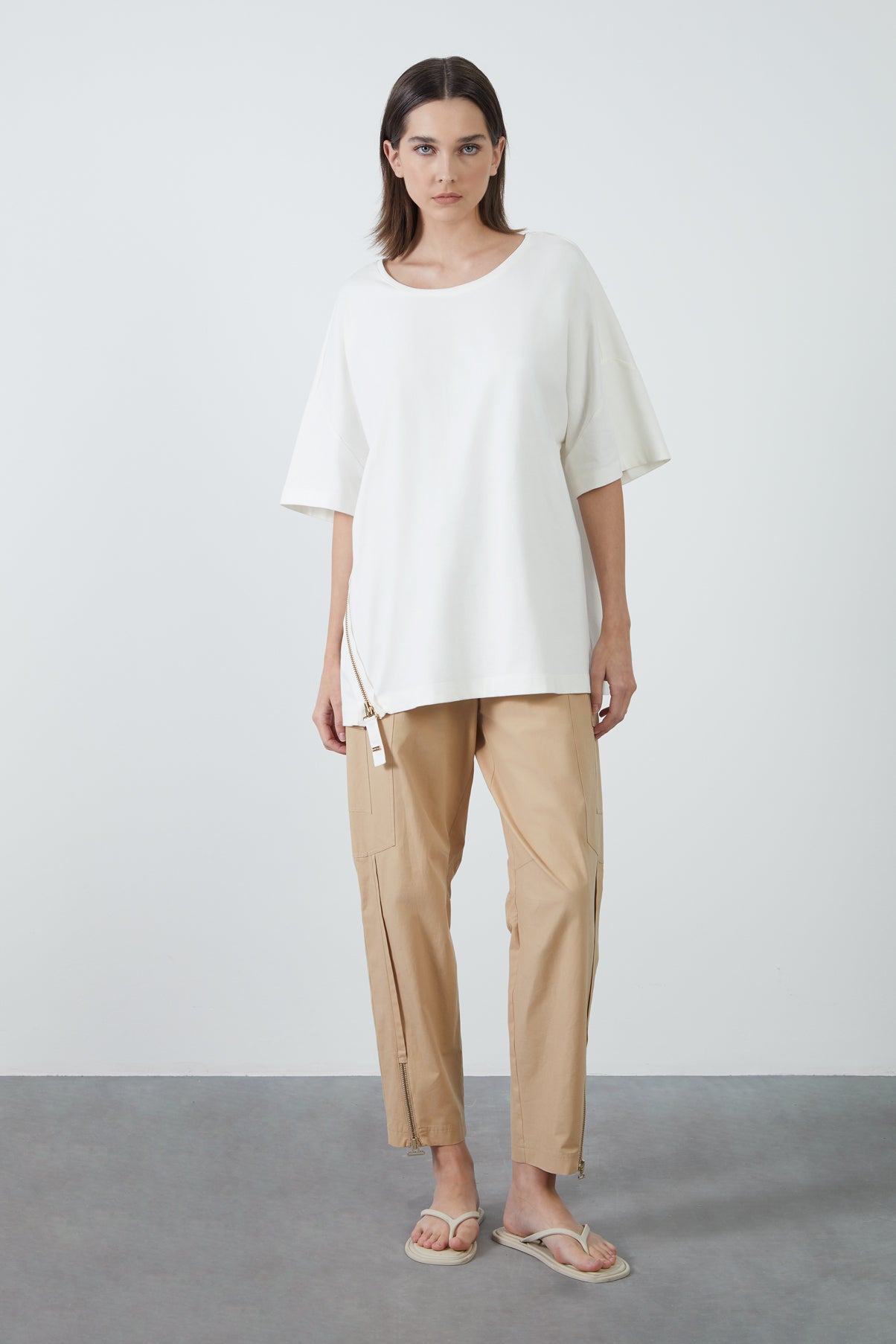 Önü Fermuar Detaylı Bisiklet Yaka T-shirt