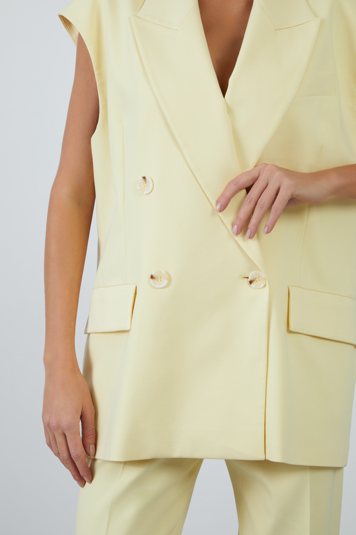 Origami Katlama Detaylı İşlemeli Kruvaze Yelek