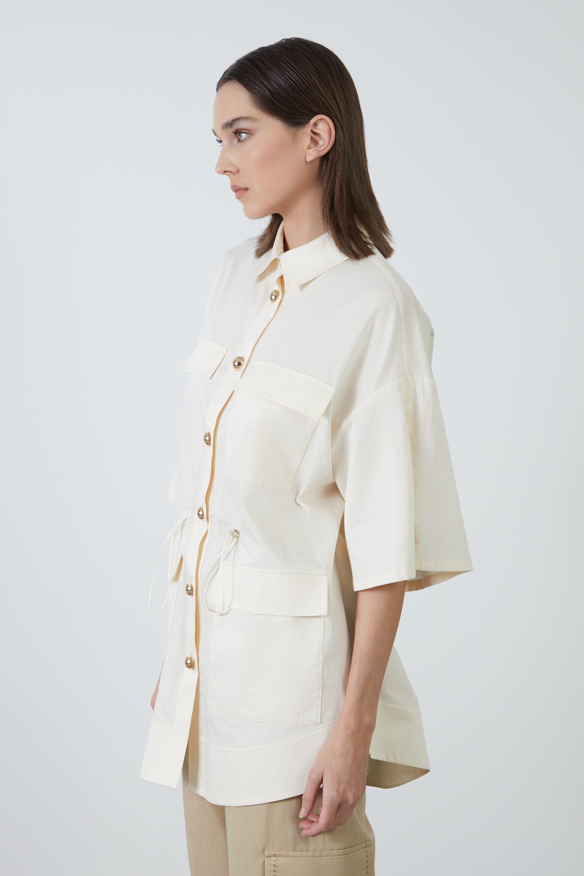 Cep Detaylı Düğmeli Poplin Gömlek