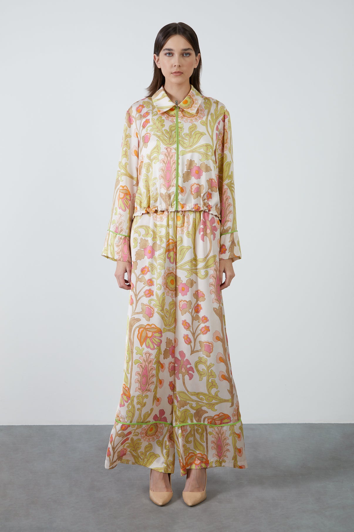 Önü Fermuarlı Desenli Renkli Ceket