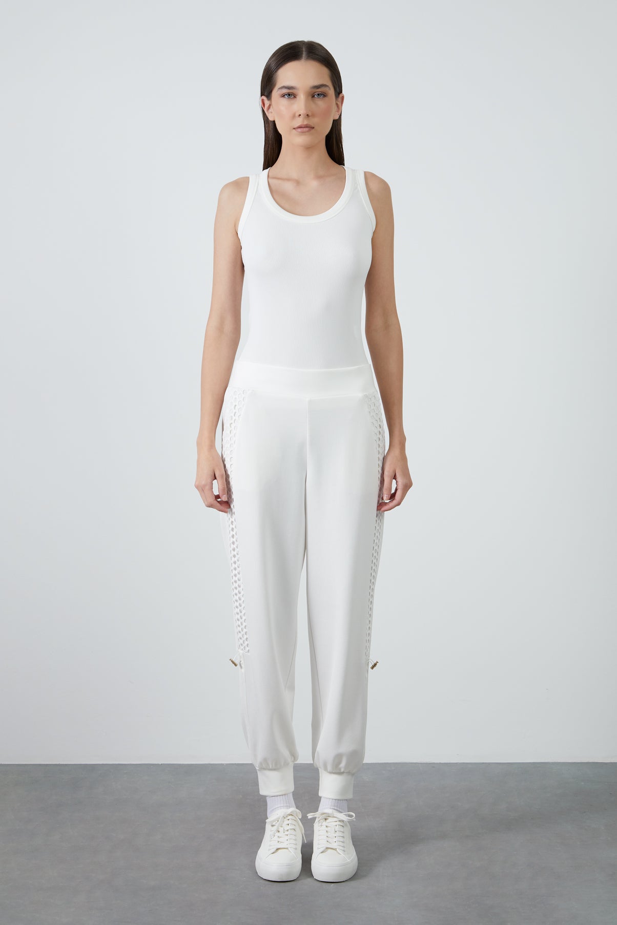 Yanları File Detaylı Paça Bantlı Eşofman