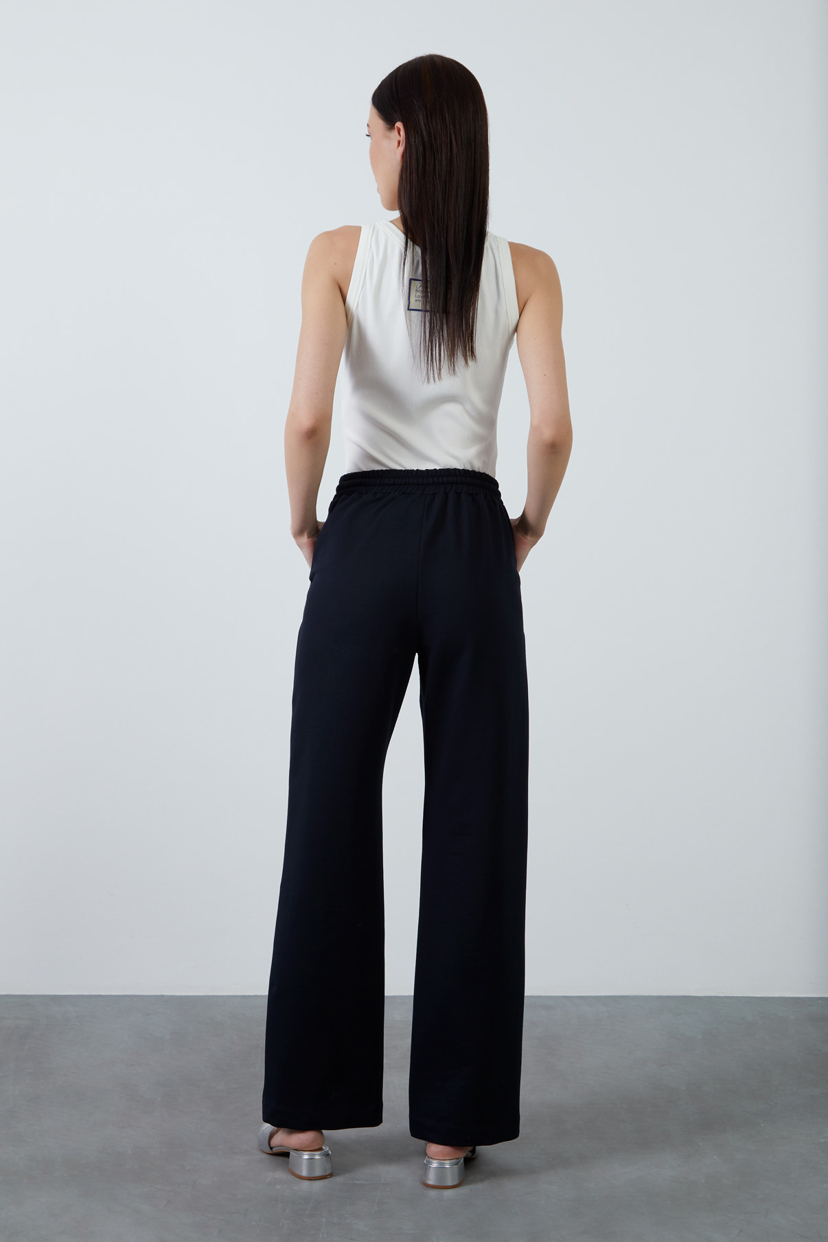 Beli Kordon Ve Lastikli Eşofman Altı