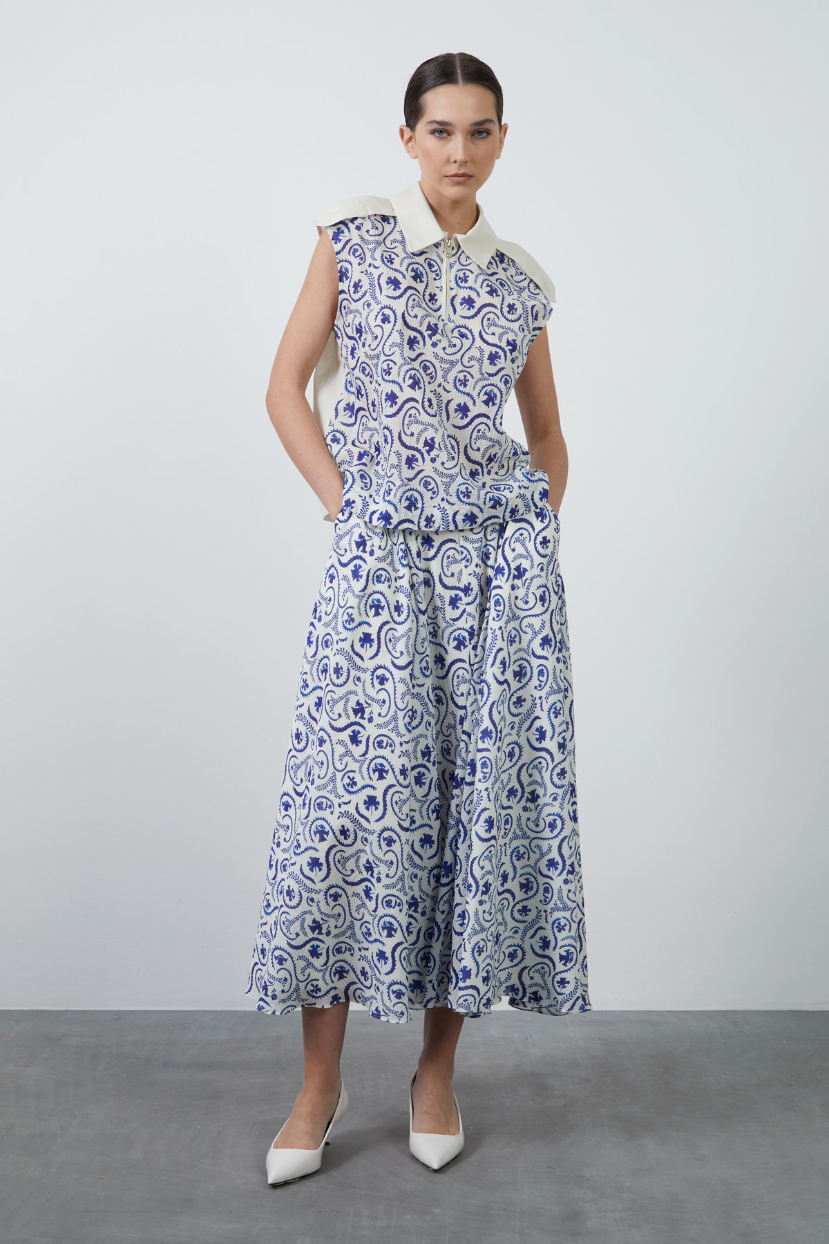 Fermuar Detaylı Önü Desenli Bluz