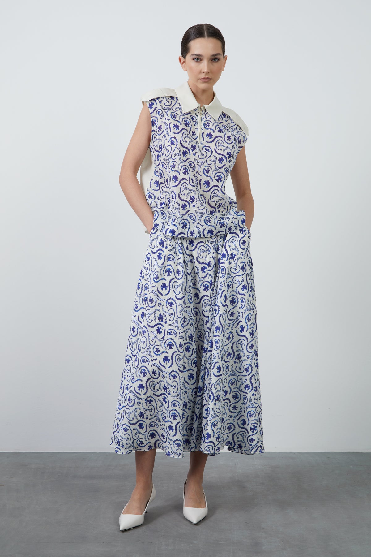 Fermuar Detaylı Önü Desenli Bluz