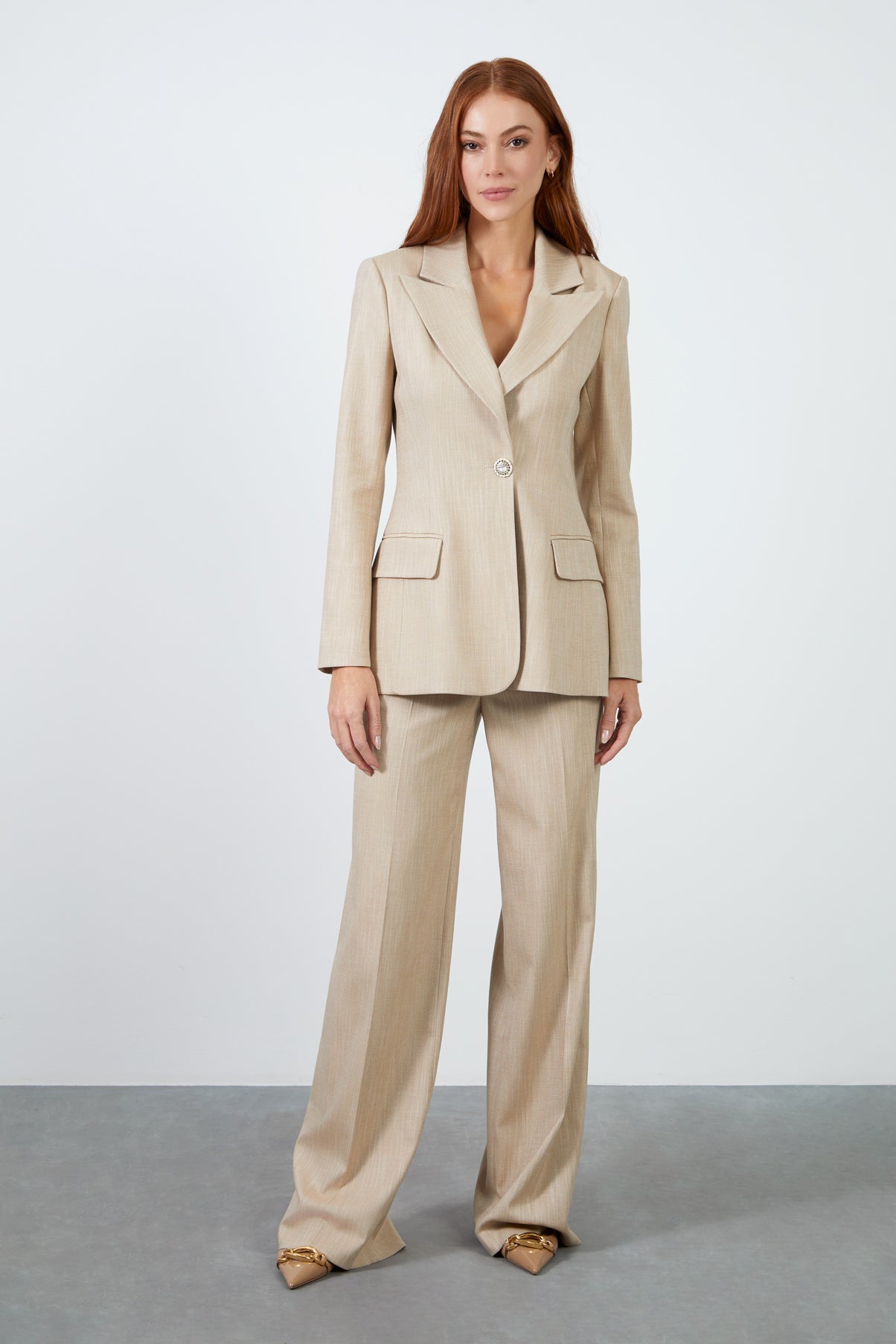 Mono Kapamalı Ceket Ve Palazzo Pantolonlu Rahat Kesim Bej Takım