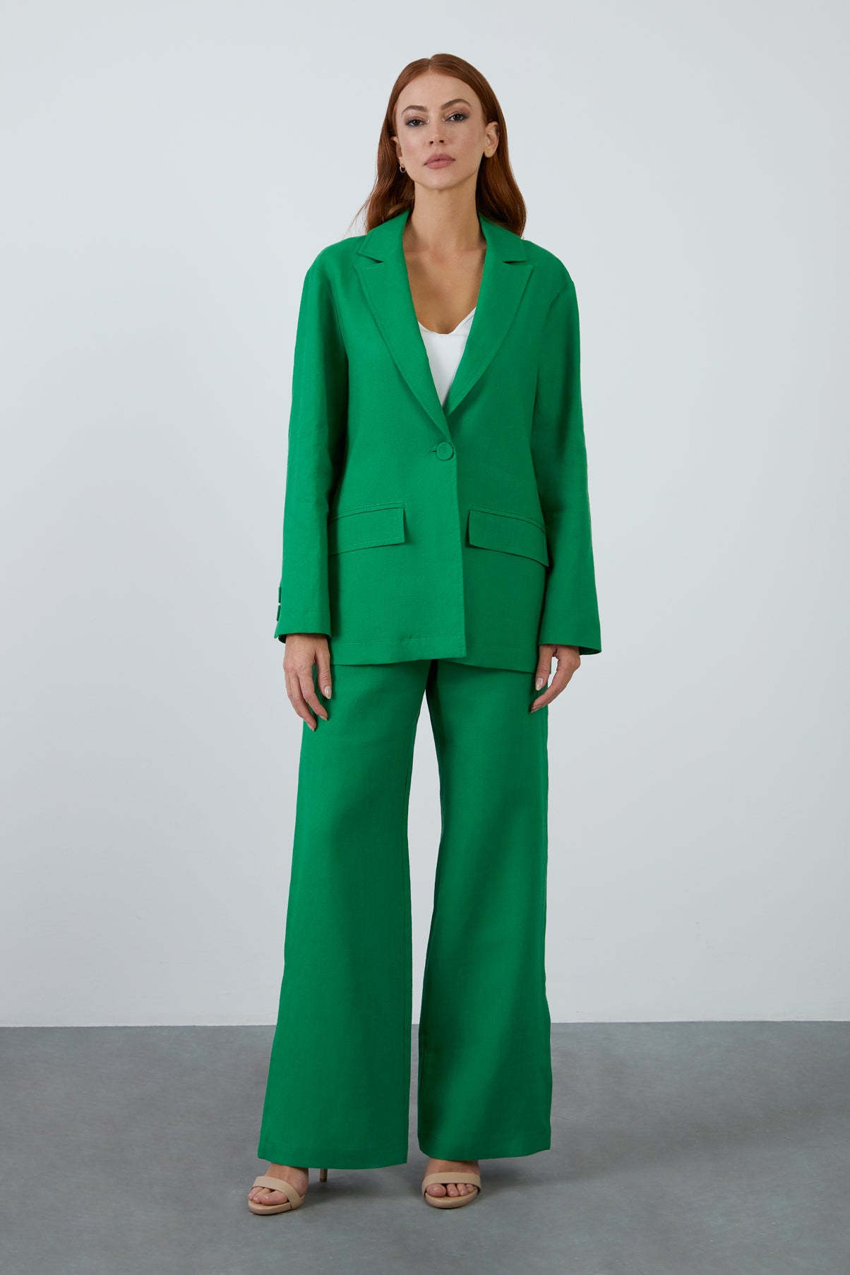 Arkadan Yırtmaçlı Uzun Kollu Koyu Keten Ceket