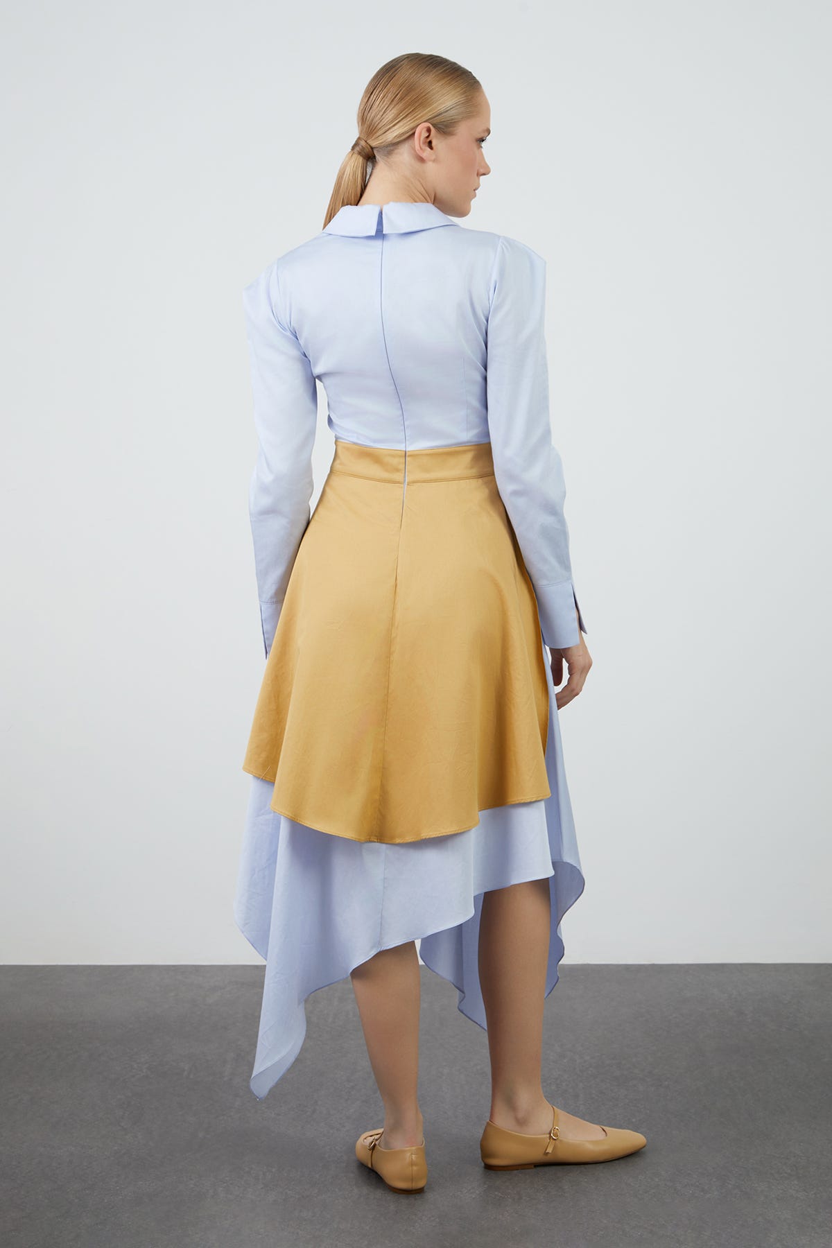 Renk Kontrast Detaylı Midi Elbise