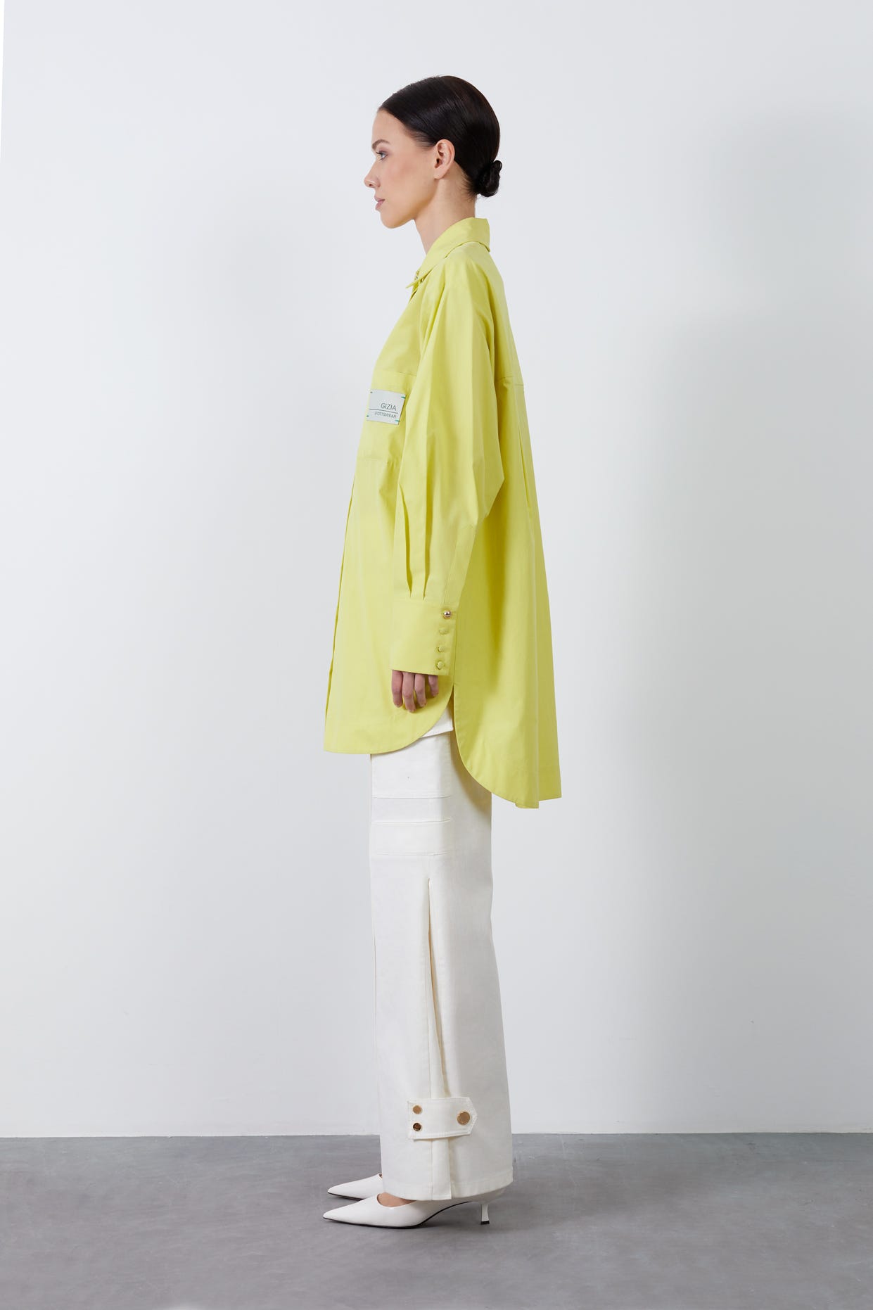 Etiket Detaylı Uzun Gömlek