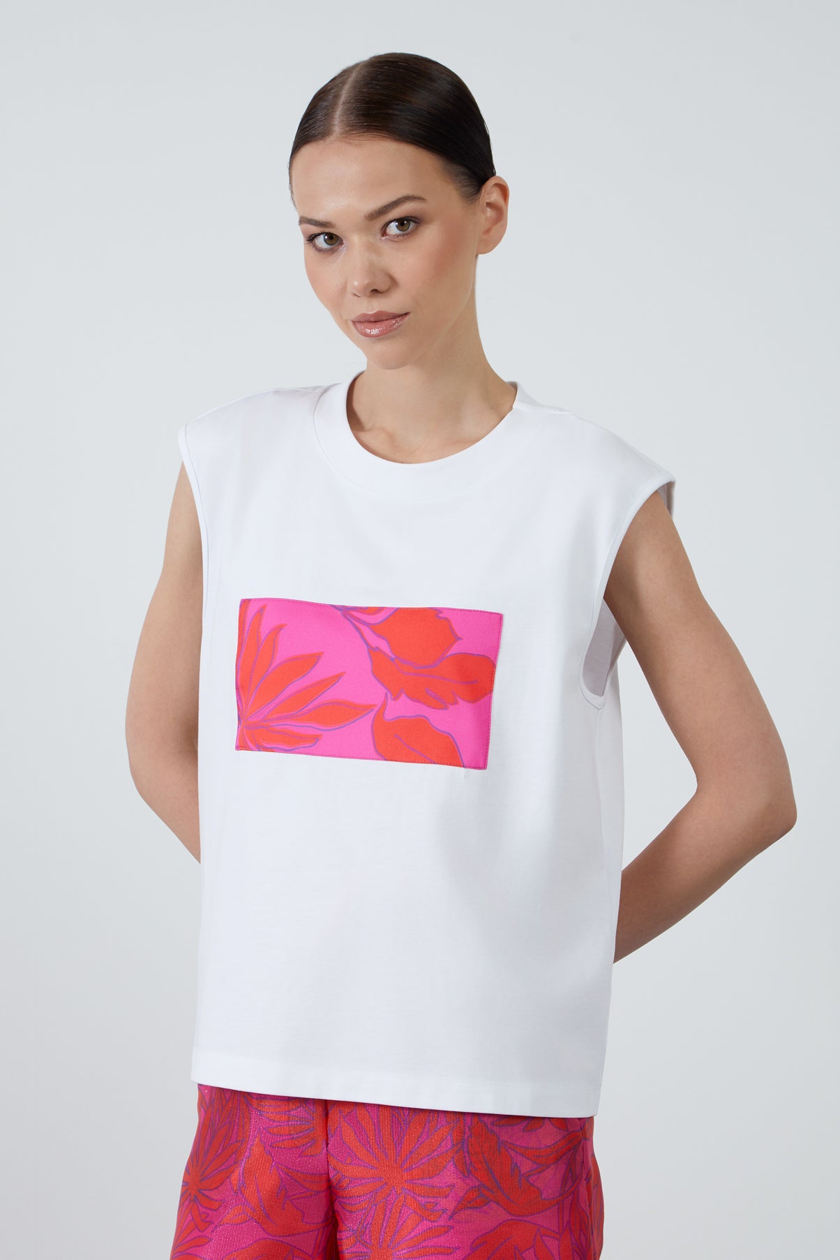 Ön Beden Pano Desenli Bluz