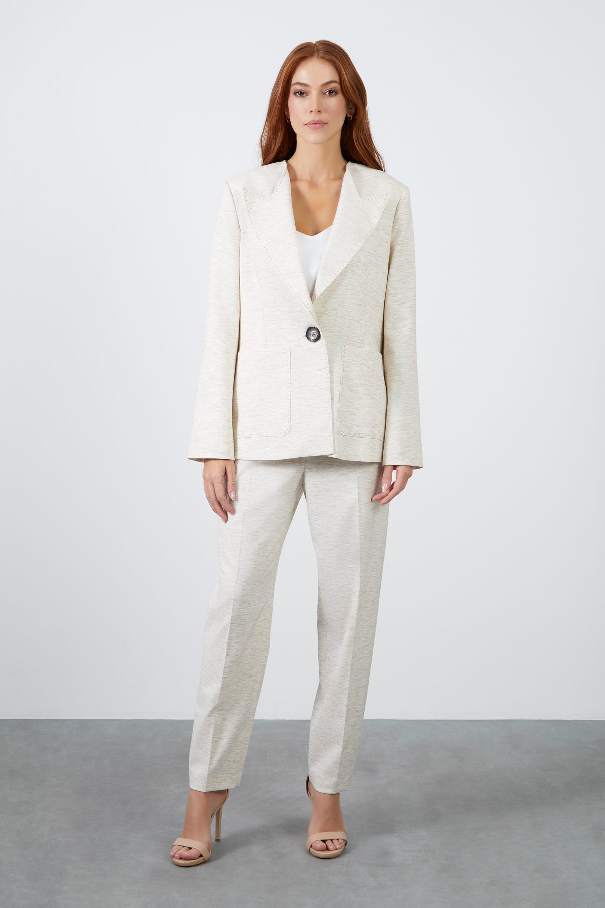 Mono Kapamalı Havuç Pantolonlu Takım