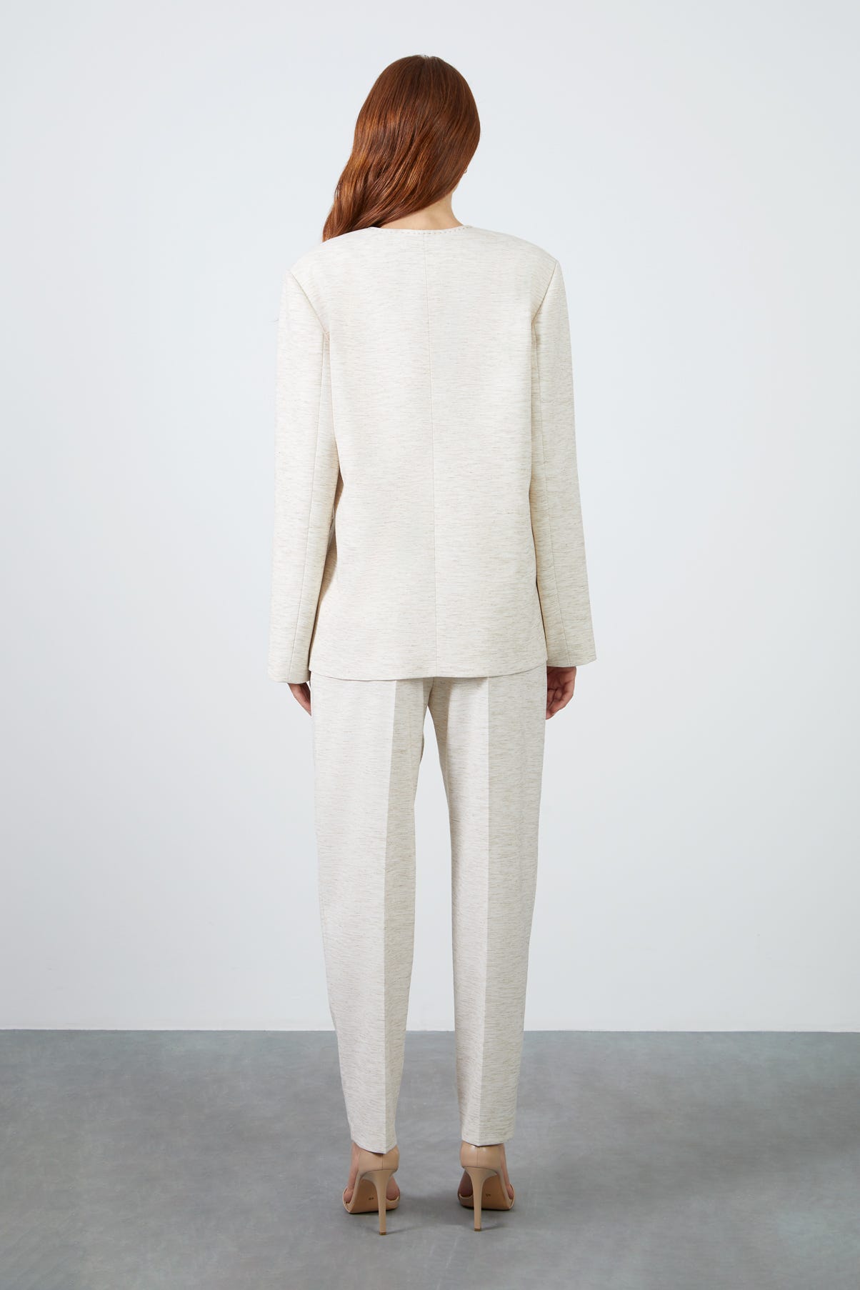 Mono Kapamalı Havuç Pantolonlu Takım