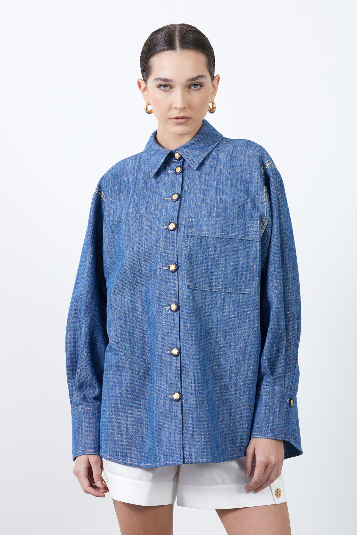 Düğme Detaylı Uzun Kollu Gömlek