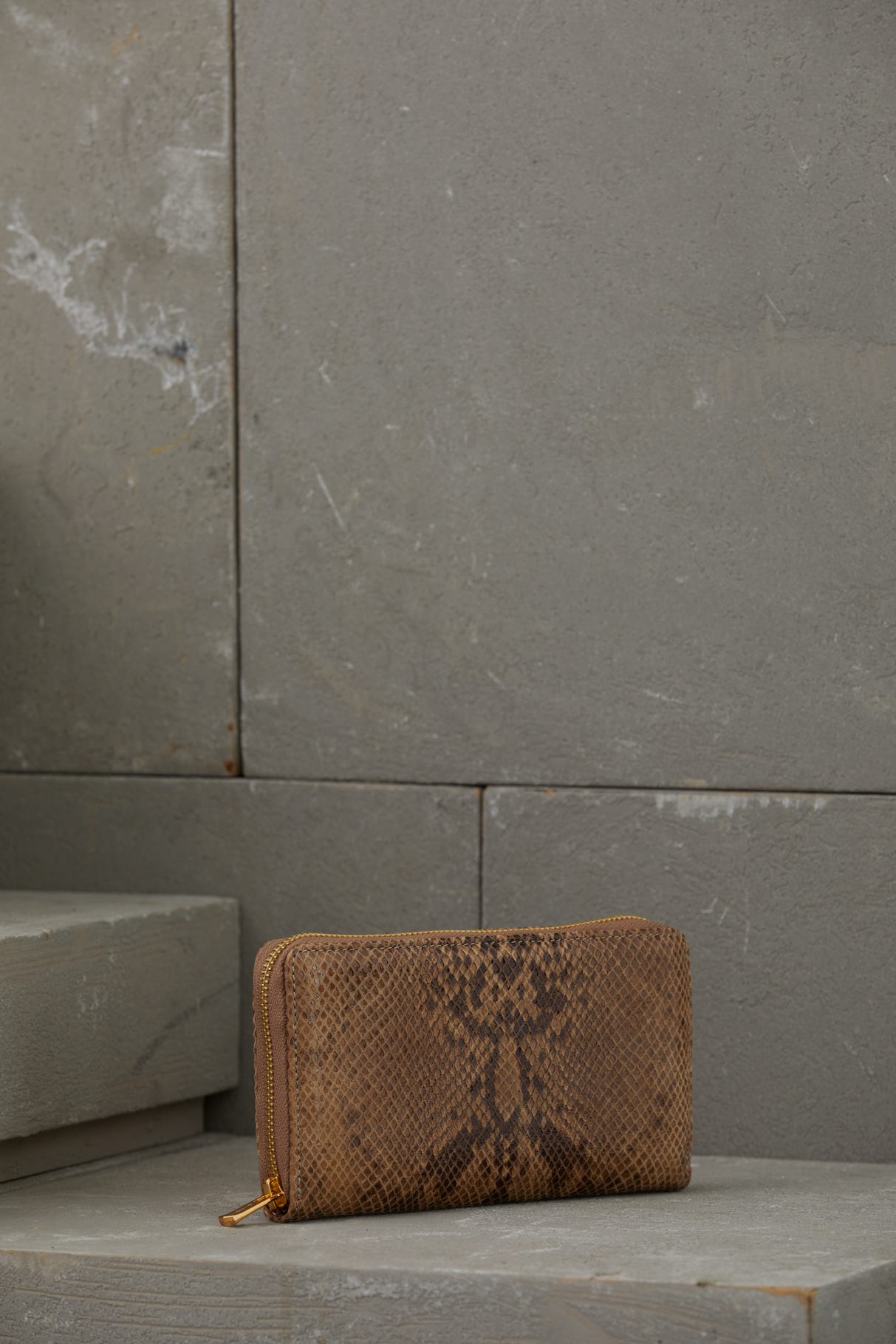 Fermuarlı Deri Cüzdan