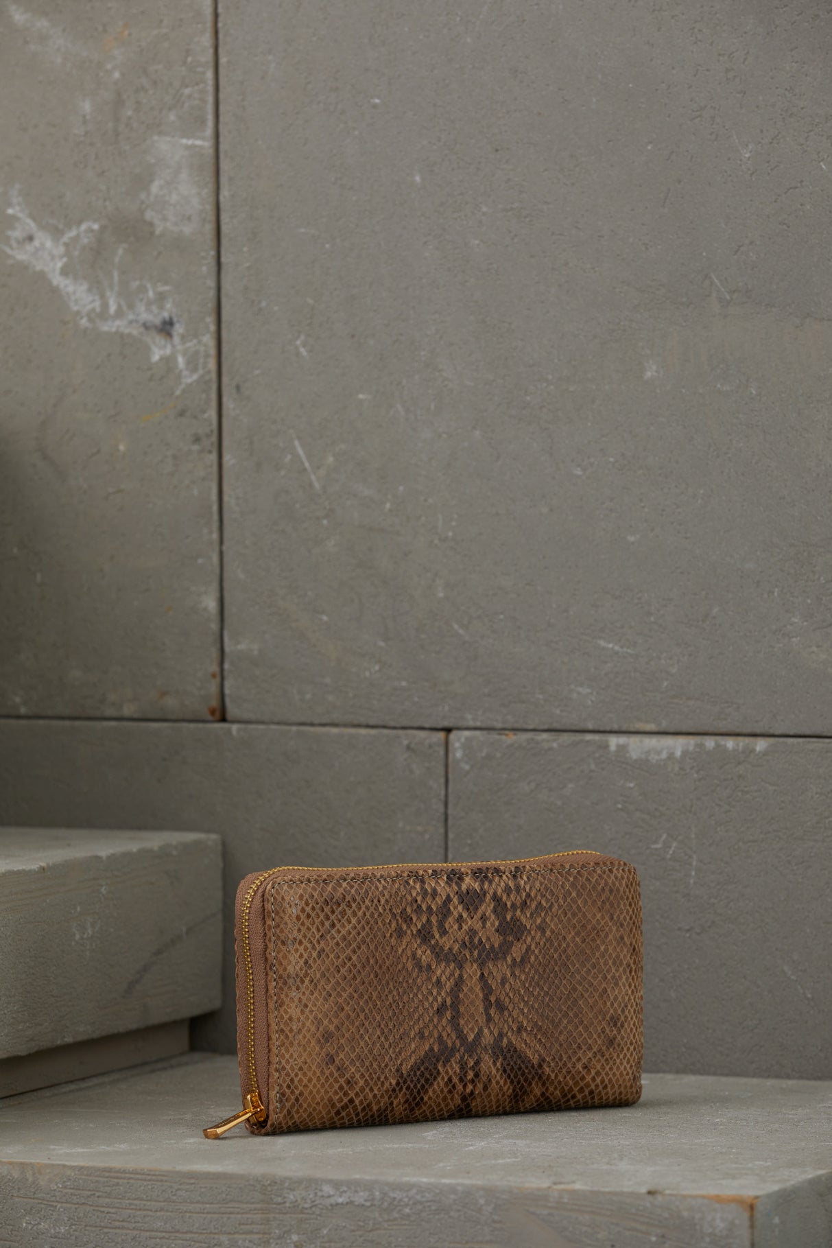 Fermuarlı Deri Cüzdan