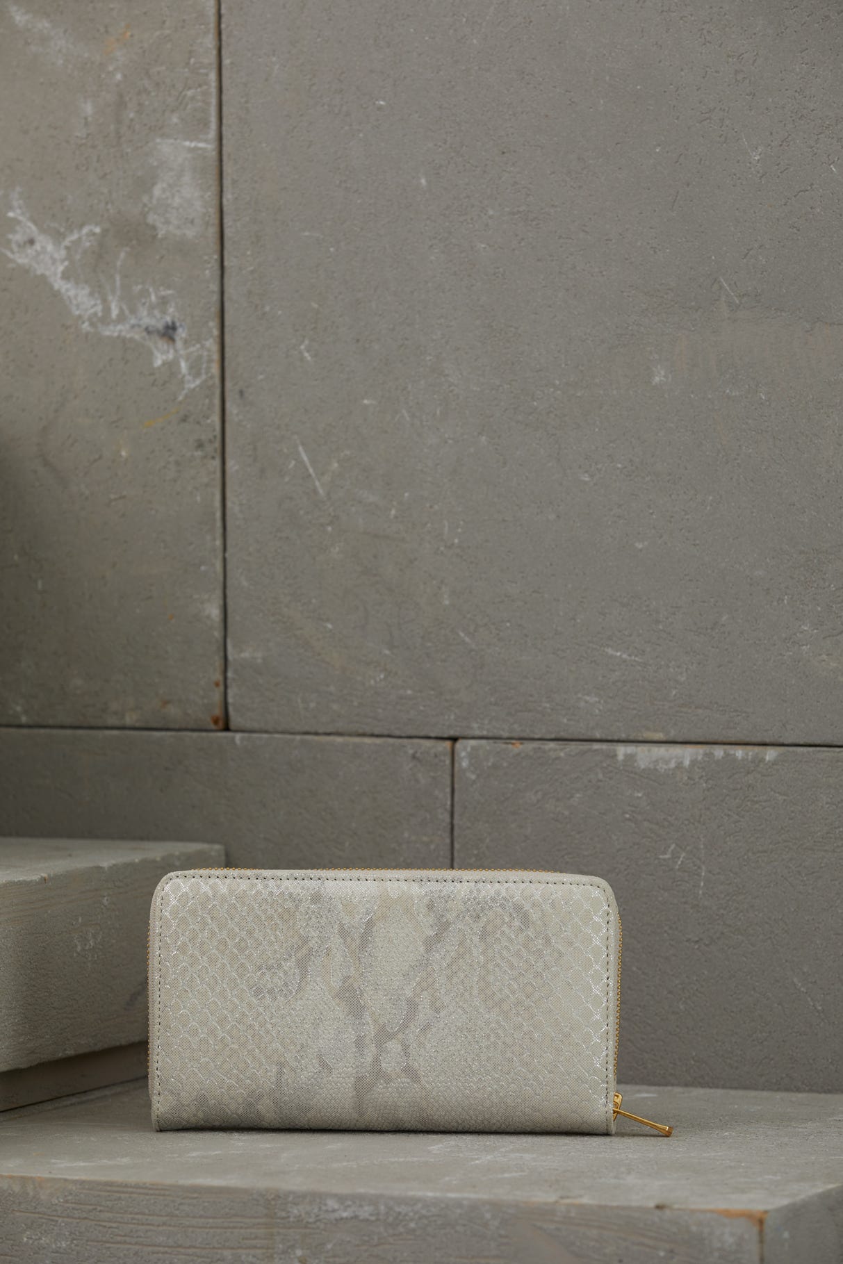 Fermuarlı Deri Cüzdan