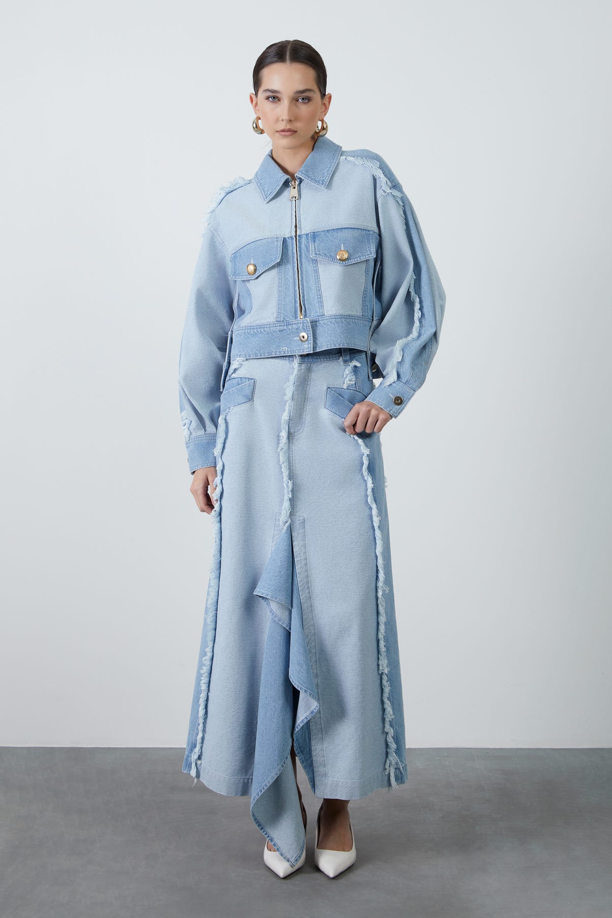 Kol Üstü Püskül Detaylı İki Renkli Jean Ceket