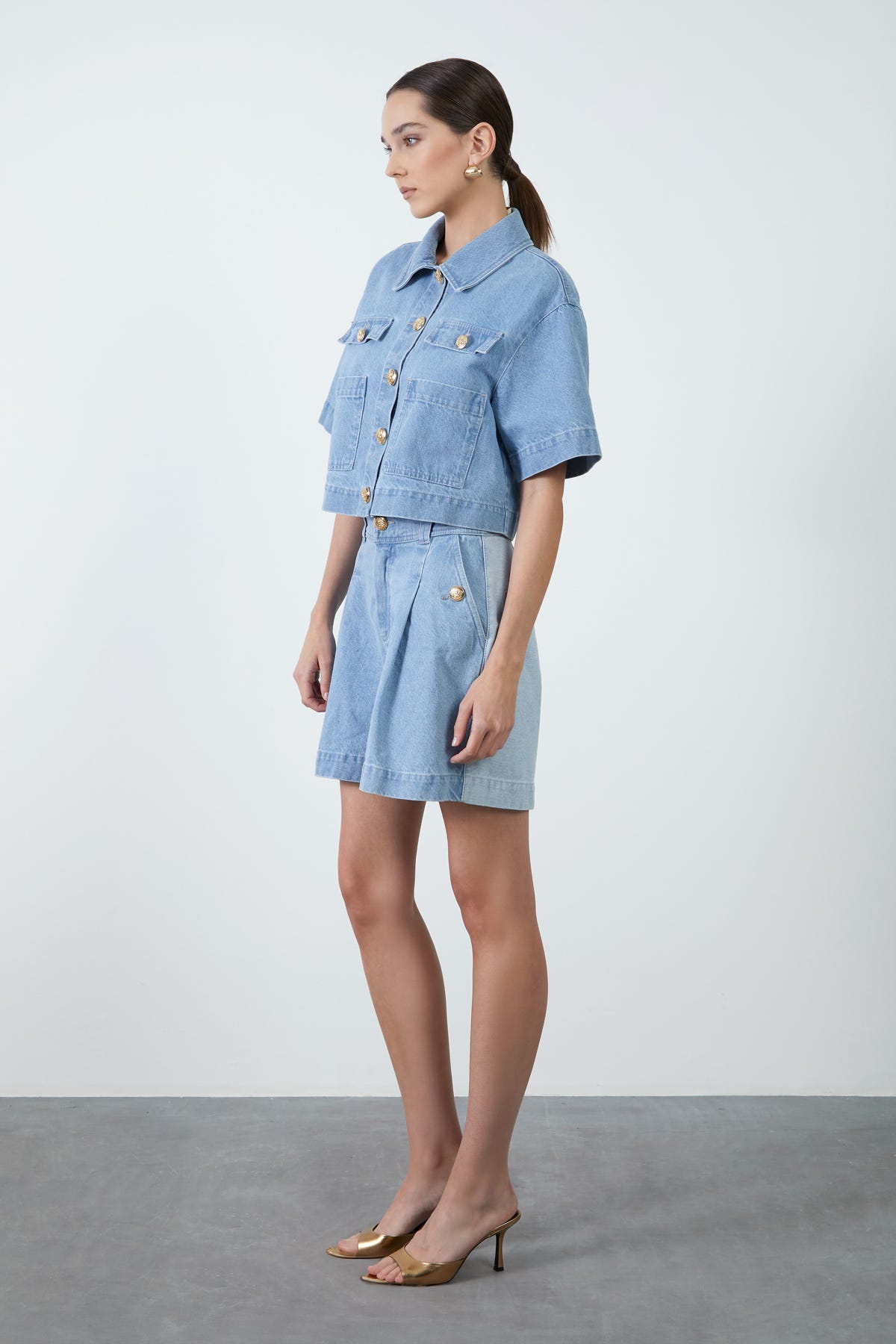 Düğme Detaylı Ceket