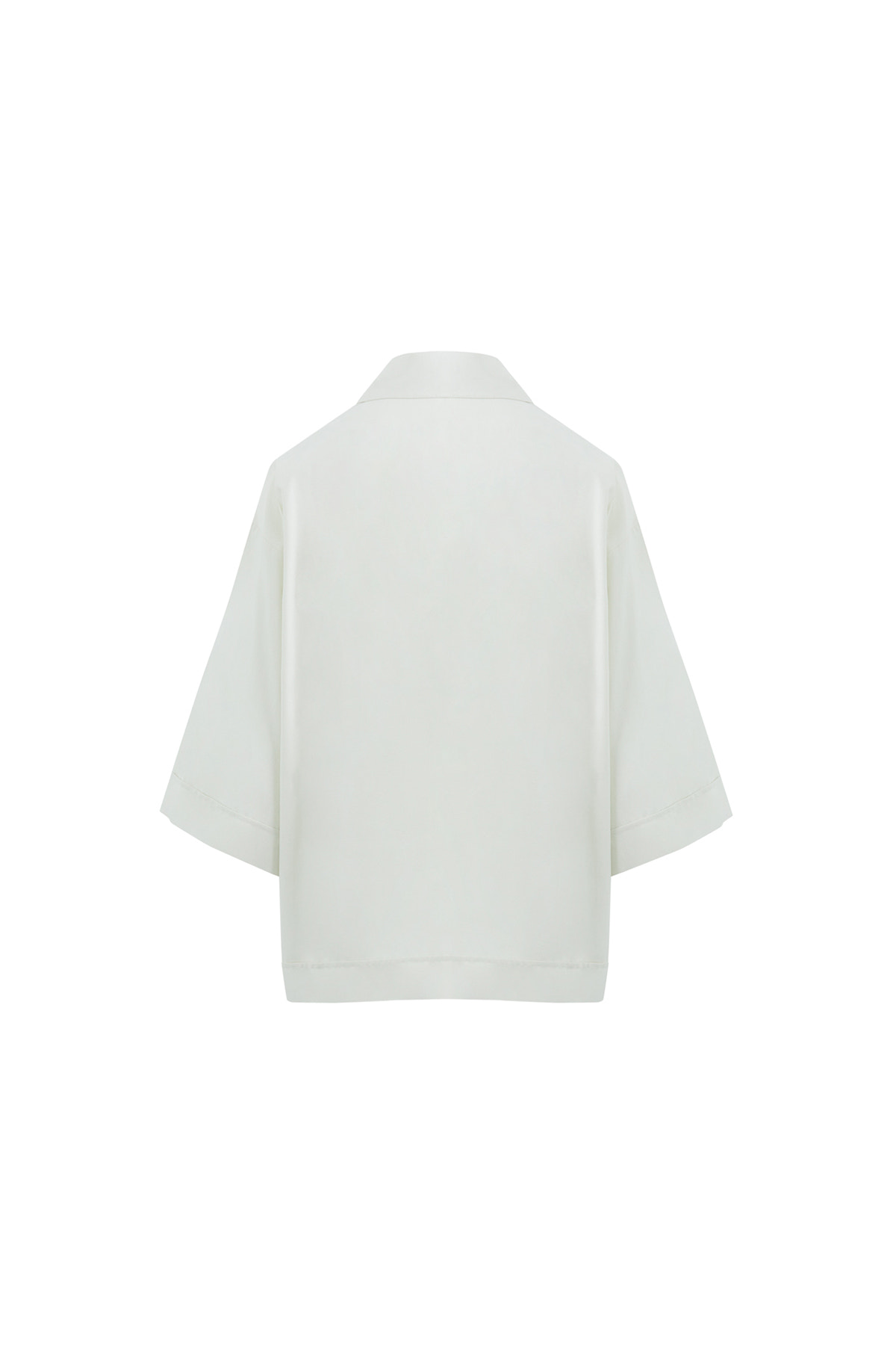 Metal Aksesuarlı Truvakar Kol Beyaz Oversize Gömlek