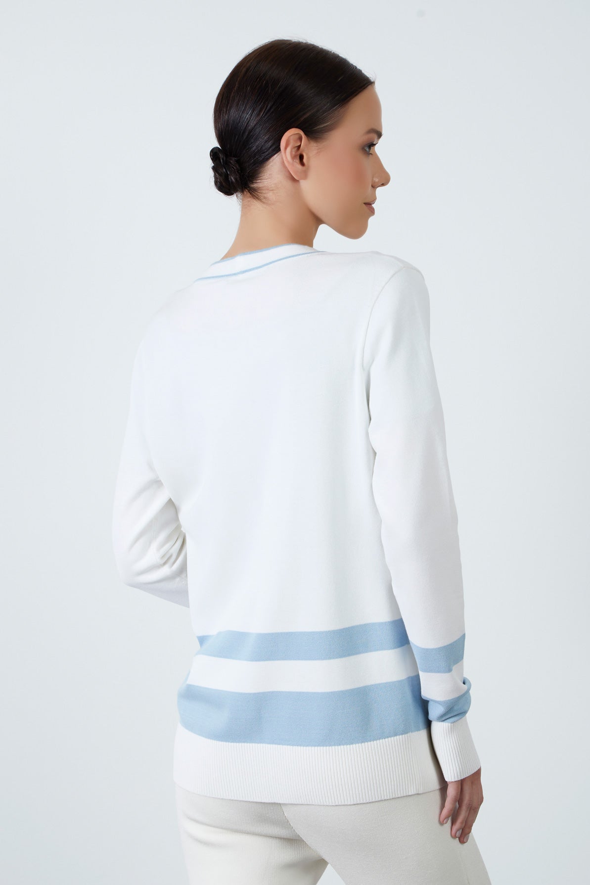 Düğme Detaylı Çizgili Triko Hırka